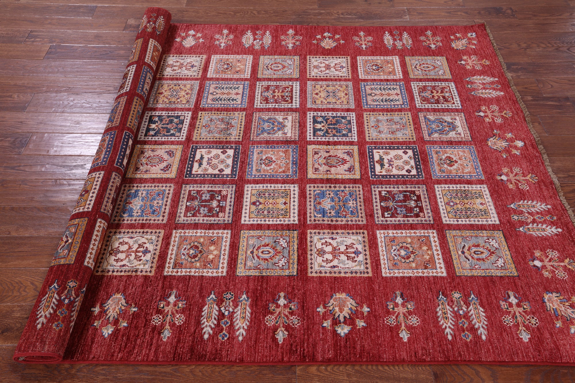 Red Garden Design Persian Hand Knotted Wool Rug - 5' 11" X 7' 9" - Golden Nile