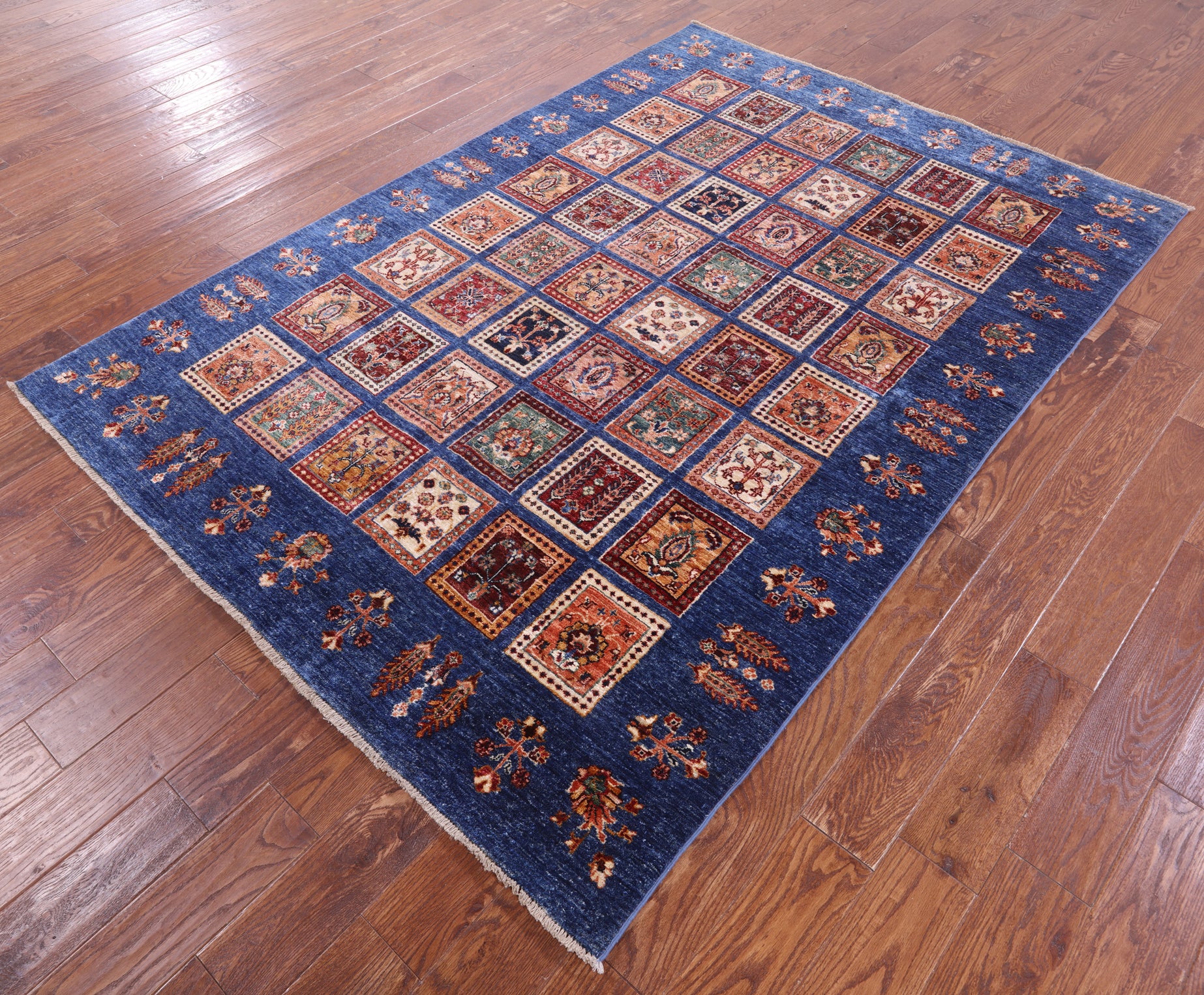 Blue Garden Design Persian Hand Knotted Wool Rug - 5' 10" X 7' 10" - Golden Nile