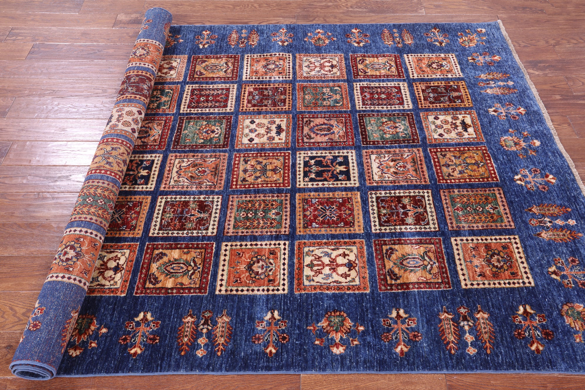 Blue Garden Design Persian Hand Knotted Wool Rug - 5' 10" X 7' 10" - Golden Nile