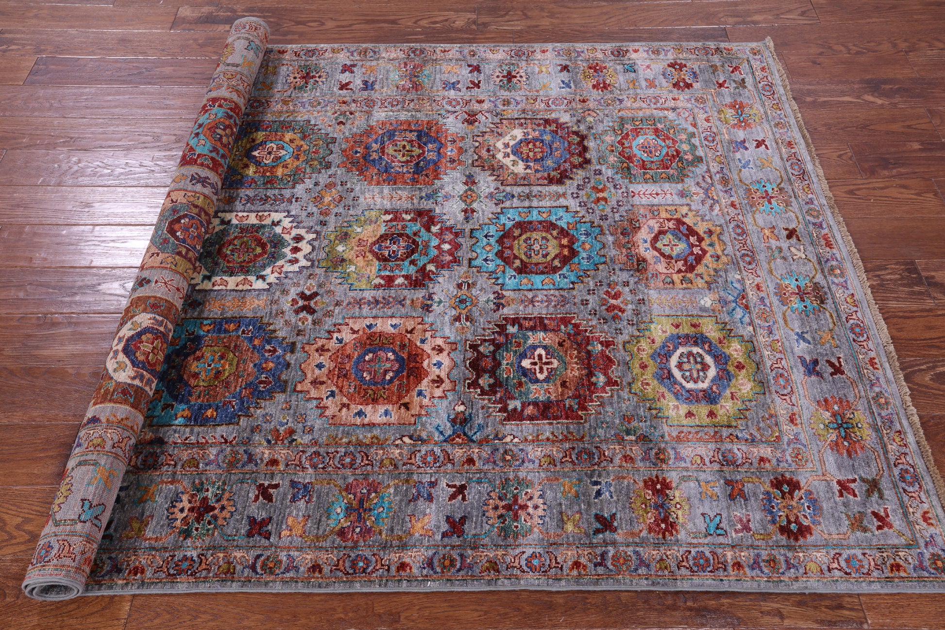 Turkmen Ersari Hand Knotted Wool Rug - 5' 0" X 6' 10" - Golden Nile
