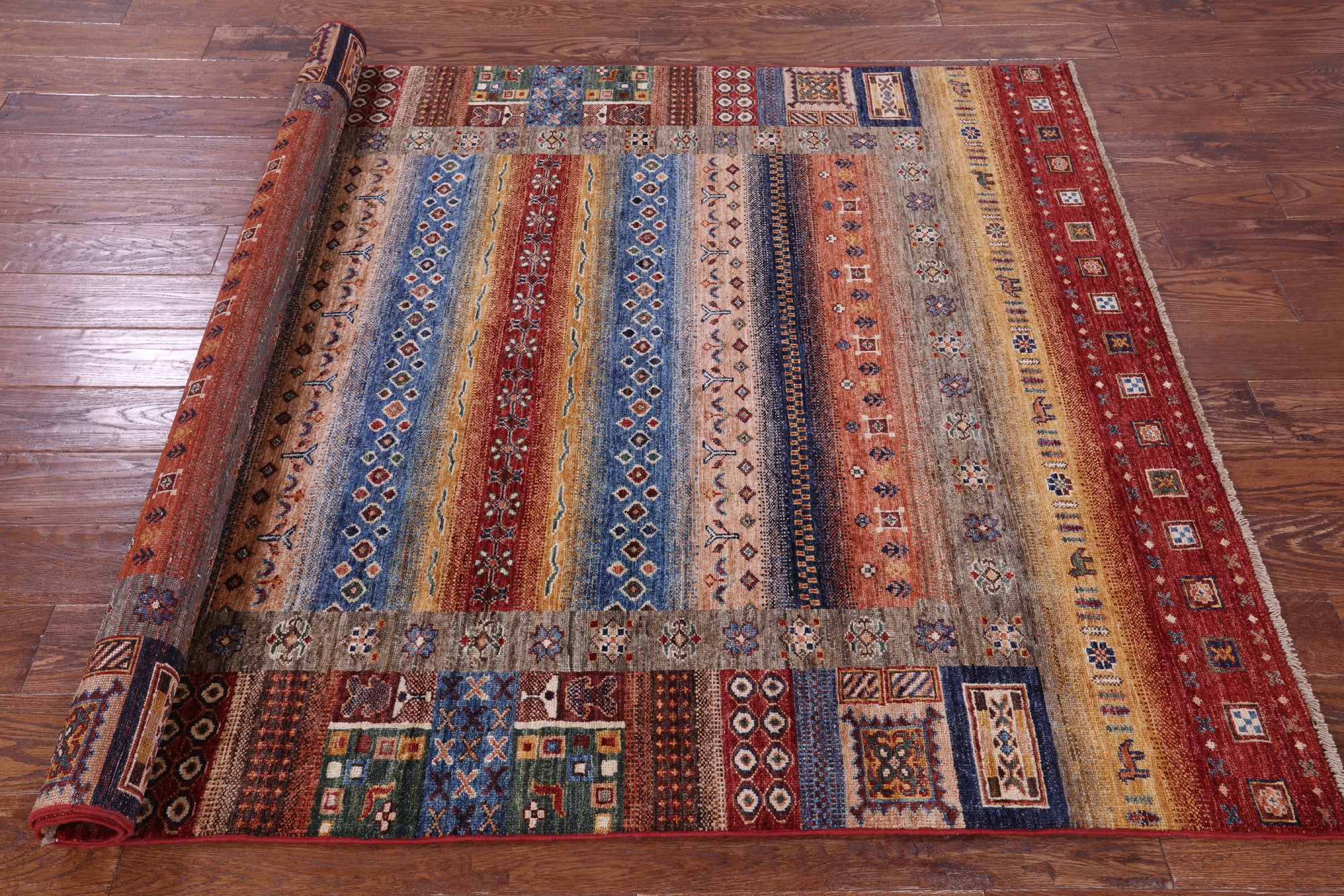 Tribal Persian Gabbeh Hand Knotted Wool Rug - 5' 2" X 6' 8" - Golden Nile