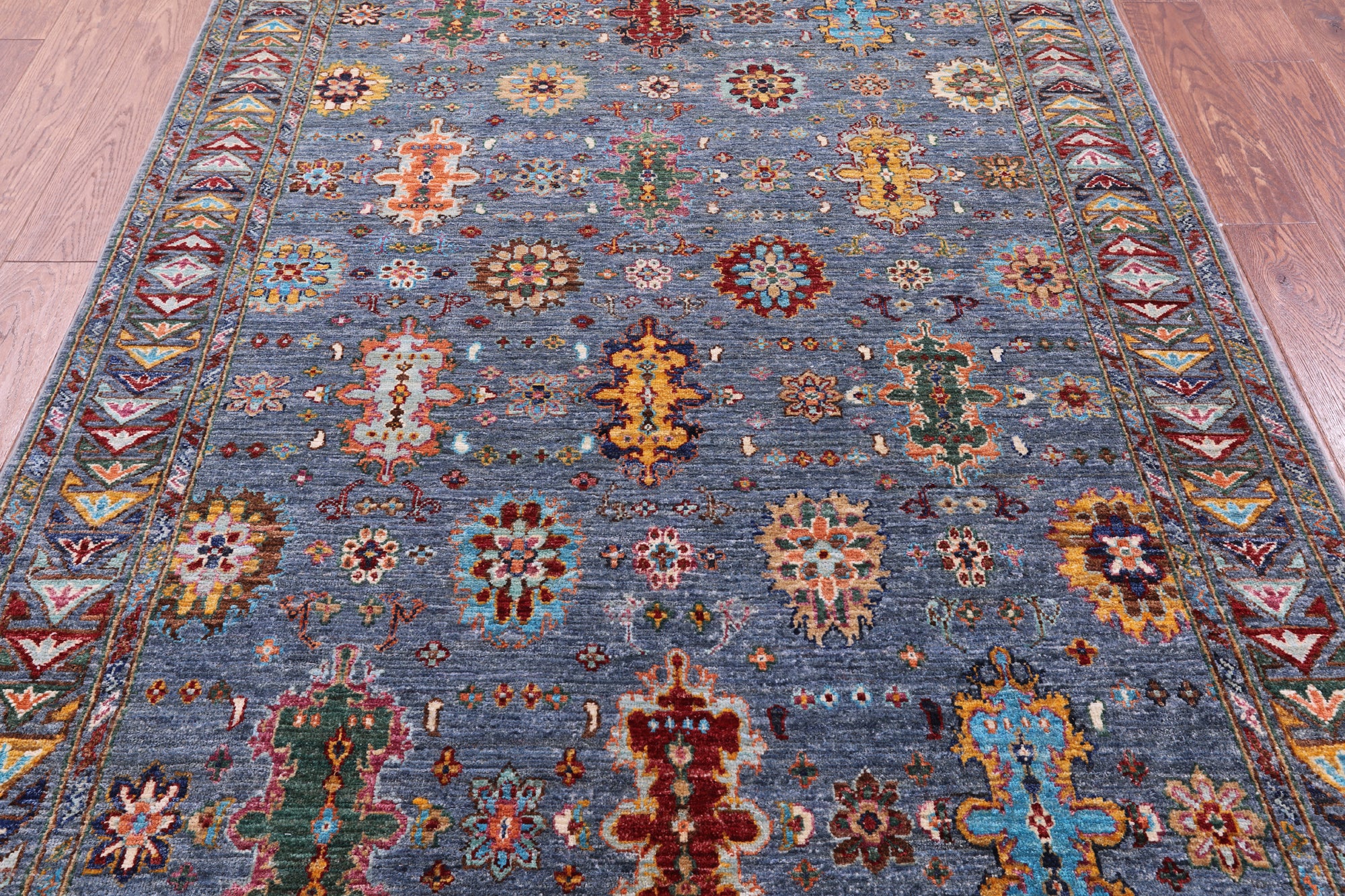 Peshawar Hand Knotted Wool Rug - 5' 0" X 6' 9" - Golden Nile