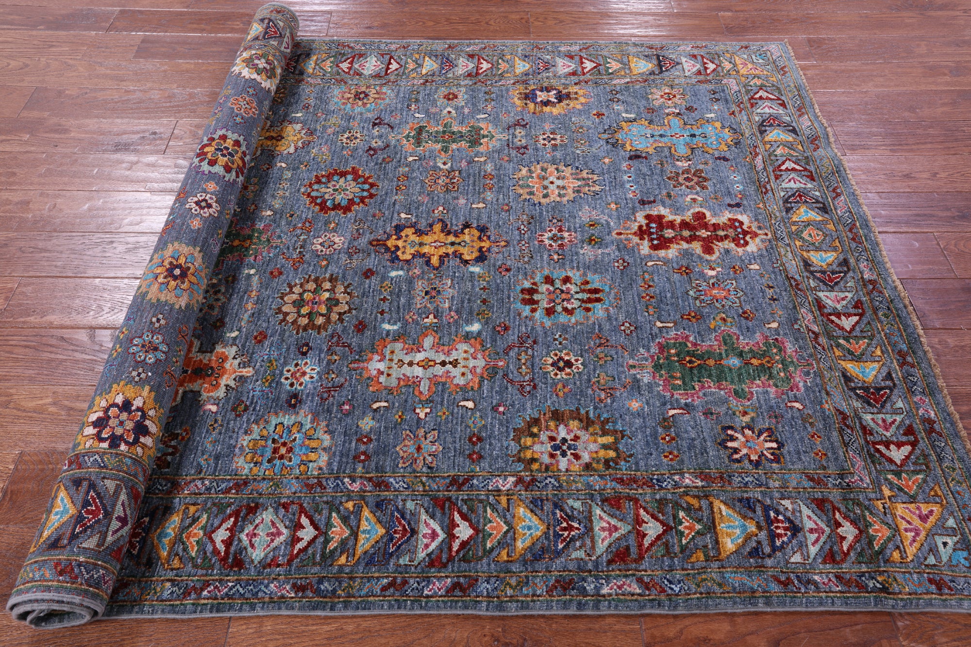 Peshawar Hand Knotted Wool Rug - 5' 0" X 6' 9" - Golden Nile