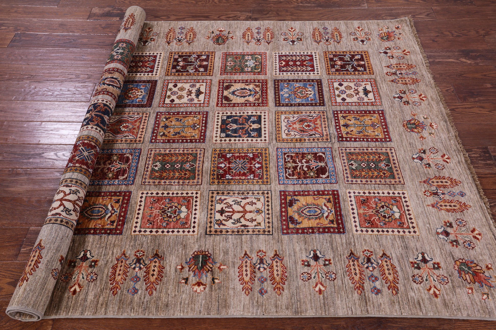 Garden Design Persian Hand Knotted Wool Rug - 5' 2" X 6' 6" - Golden Nile