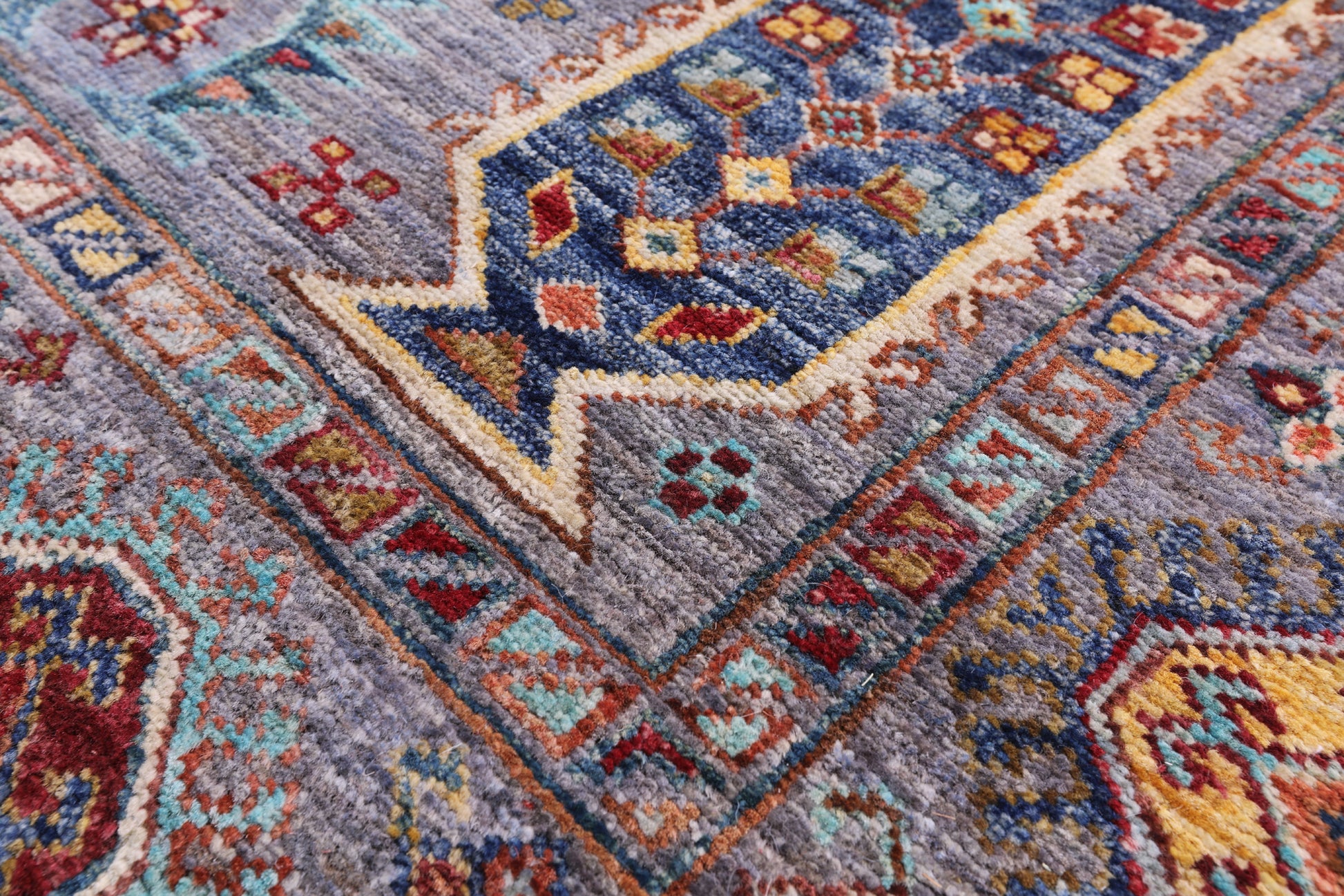 Grey Turkmen Ersari Handmade Wool Rug - 5' 7" X 7' 11" - Golden Nile