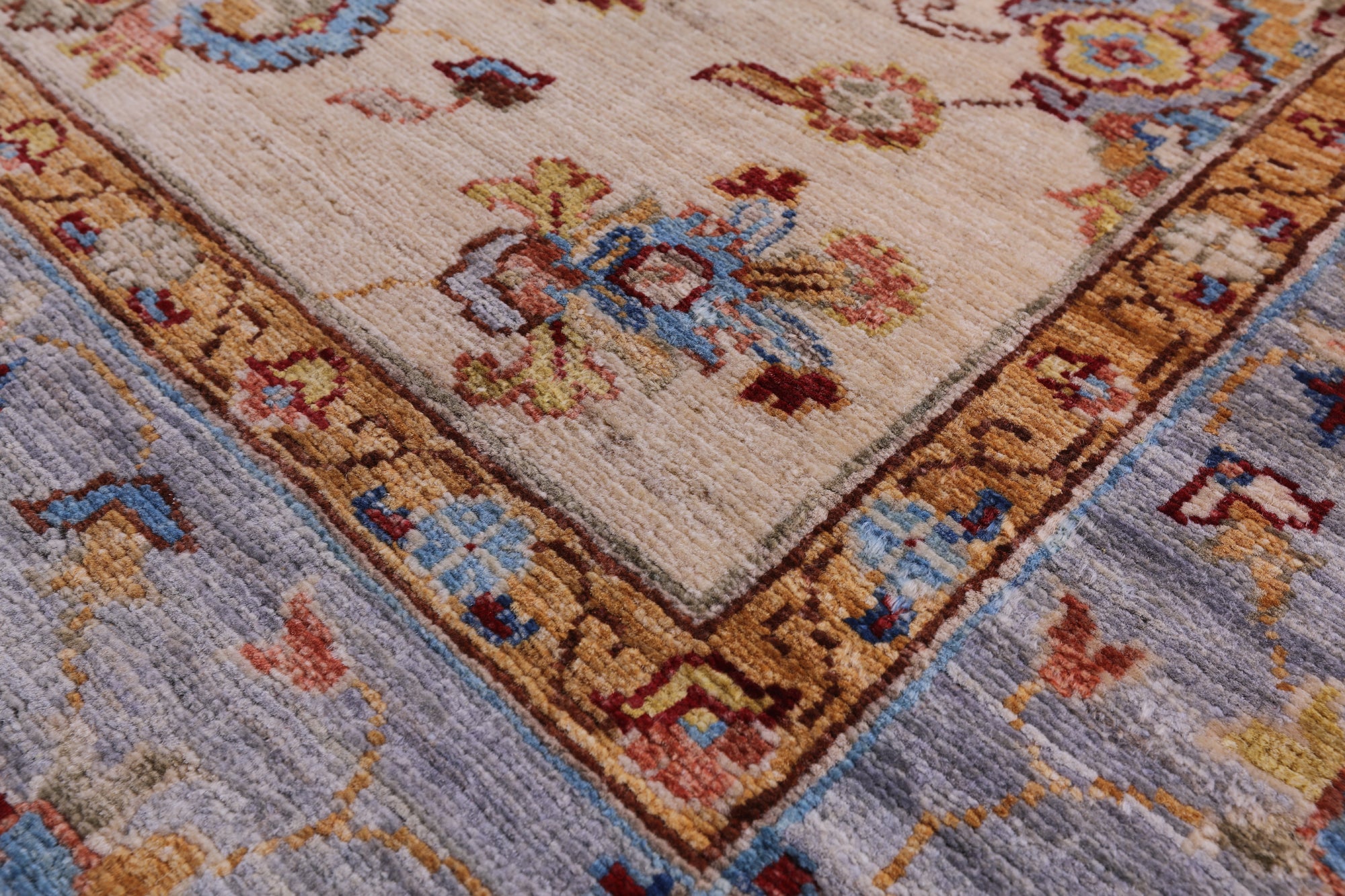 Ivory Persian Tabriz Hand Knotted Wool Rug - 5' 0" X 6' 7" - Golden Nile