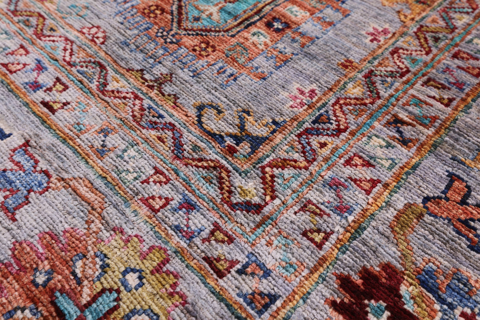 Turkmen Ersari Hand Knotted Wool Rug - 5' 10" X 8' 1" - Golden Nile