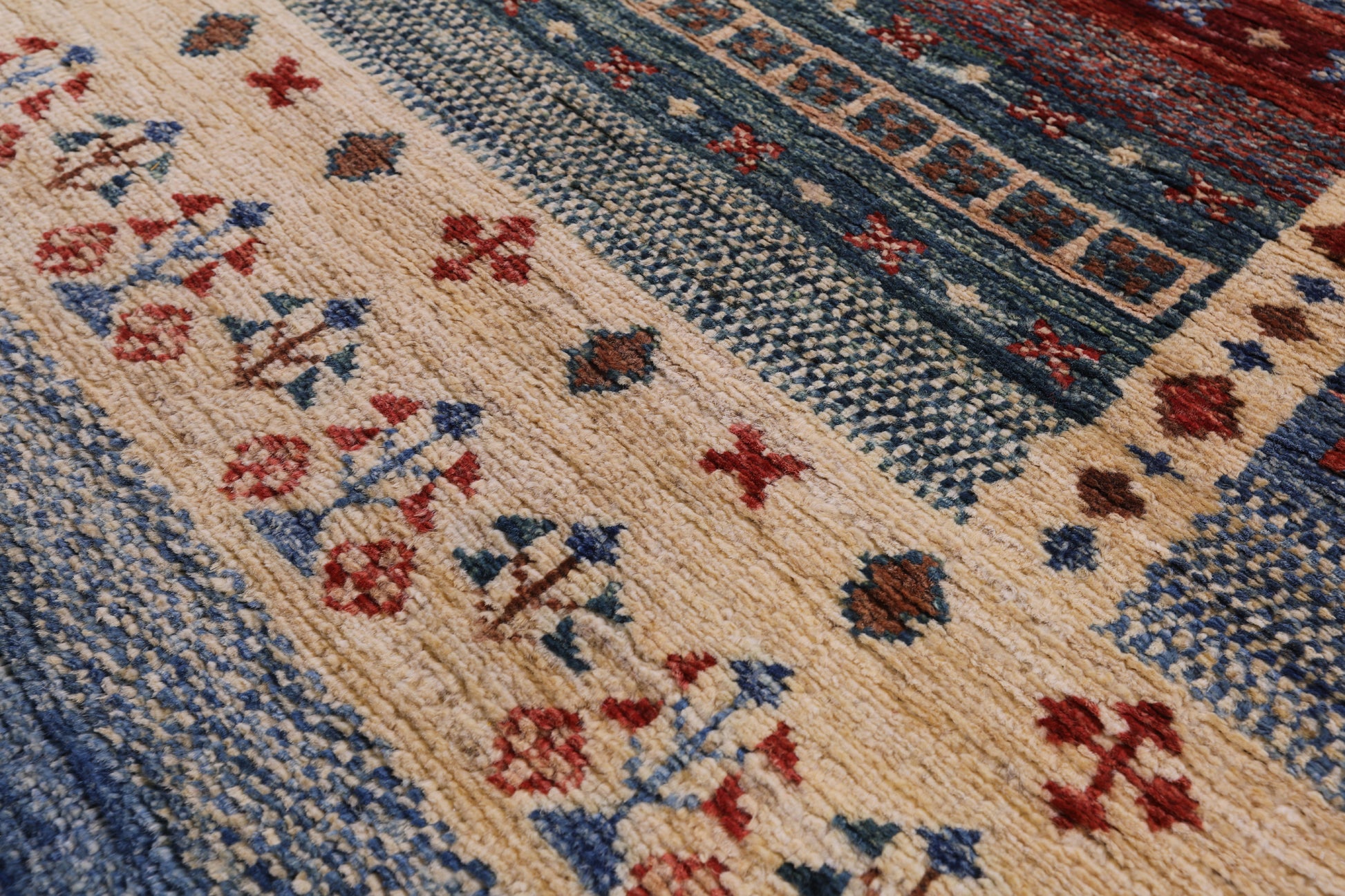 Tribal Persian Gabbeh Handmade Wool Rug - 4' 4" X 5' 9" - Golden Nile