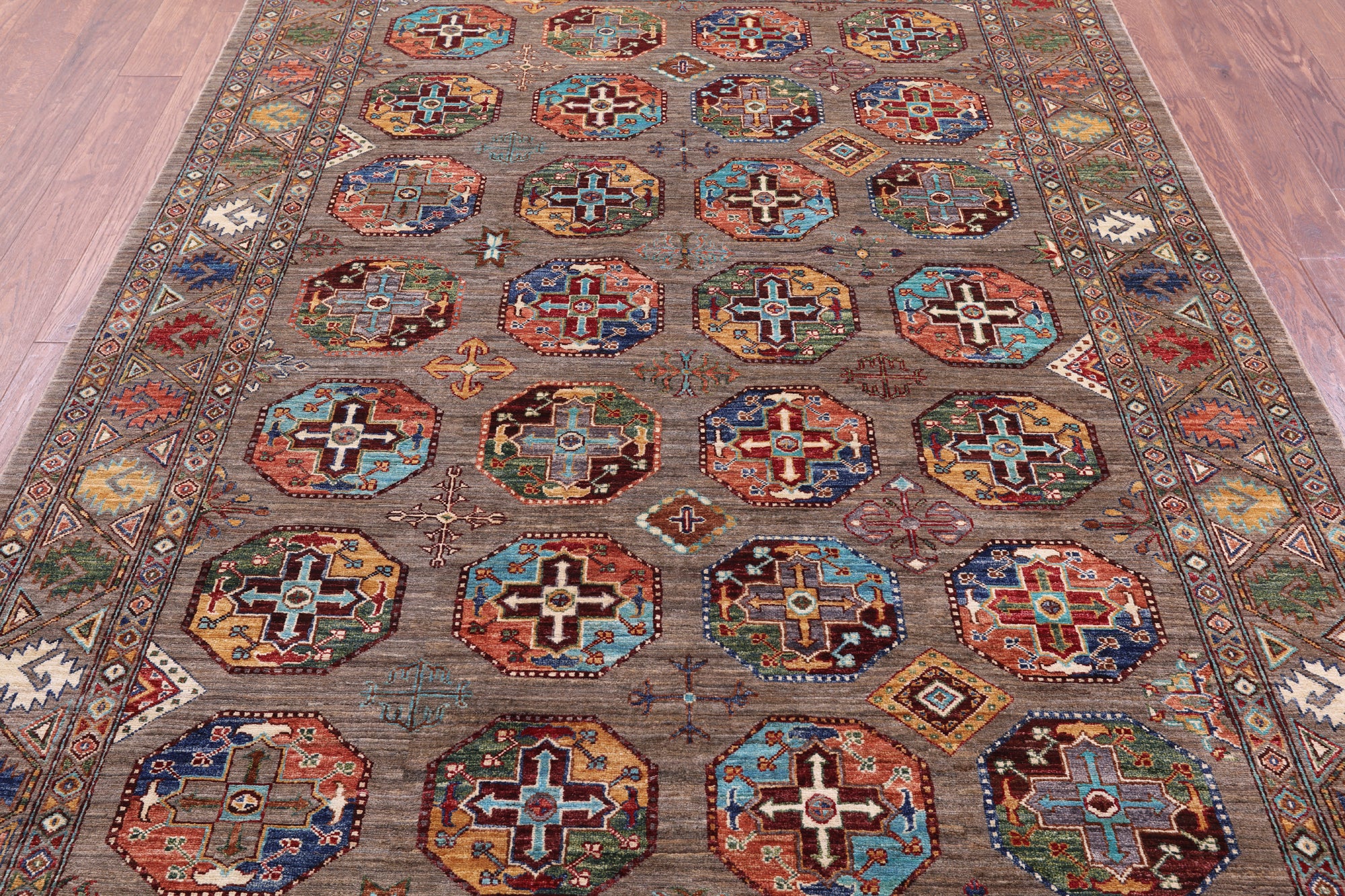 Turkmen Ersari Hand Knotted Wool Rug - 6' 3" X 9' 0" - Golden Nile