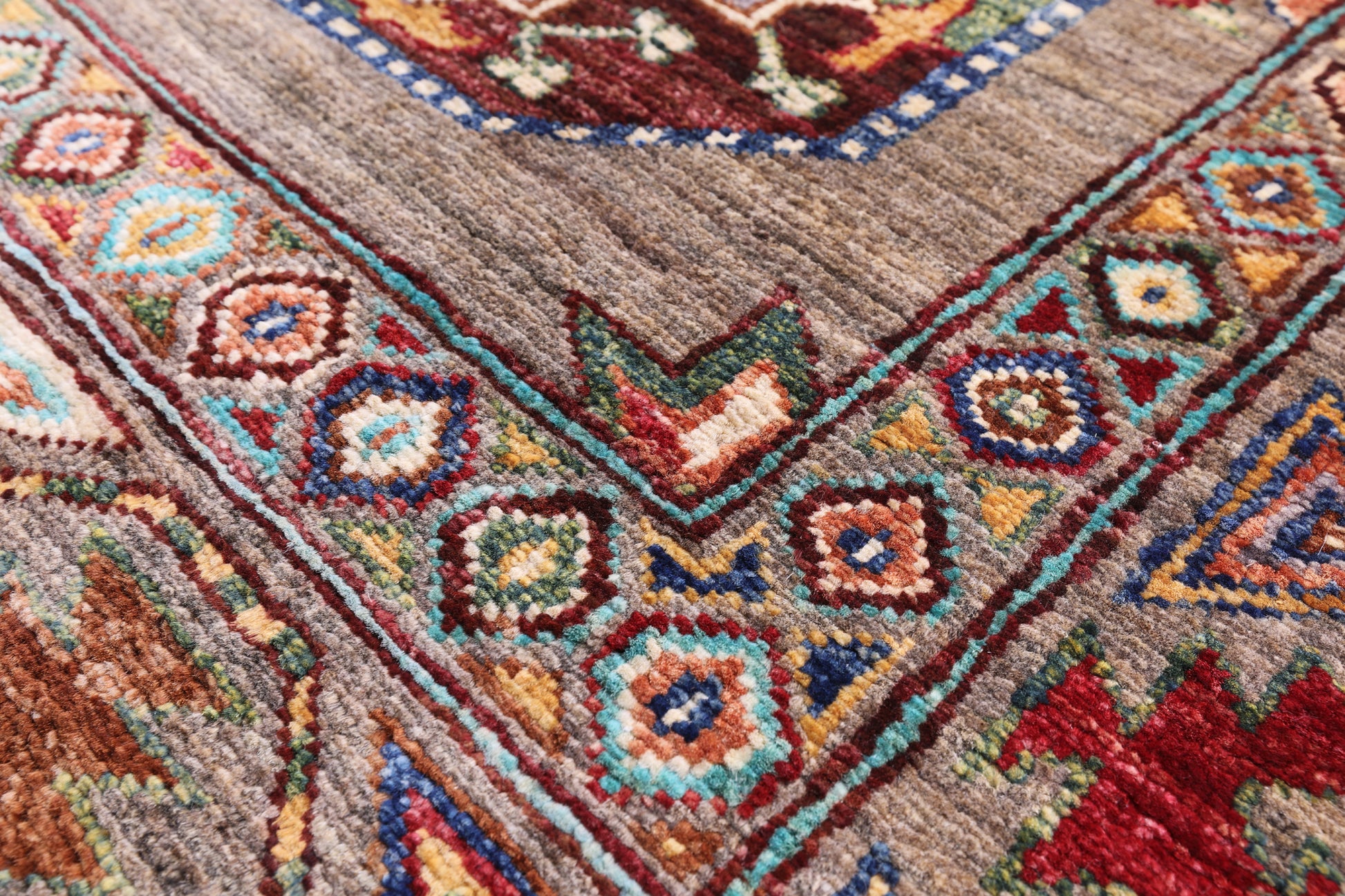 Turkmen Ersari Hand Knotted Wool Rug - 6' 3" X 9' 0" - Golden Nile