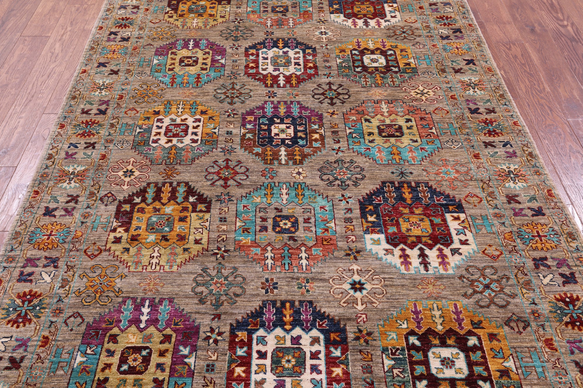 Turkmen Ersari Hand Knotted Wool Rug - 5' 7" X 8' 6" - Golden Nile