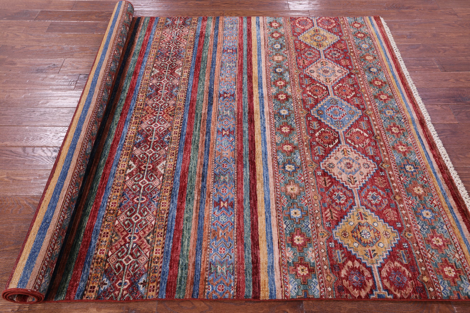 Khorjin Persian Gabbeh Hand Knotted Wool Rug - 5' 9" X 8' 0" - Golden Nile