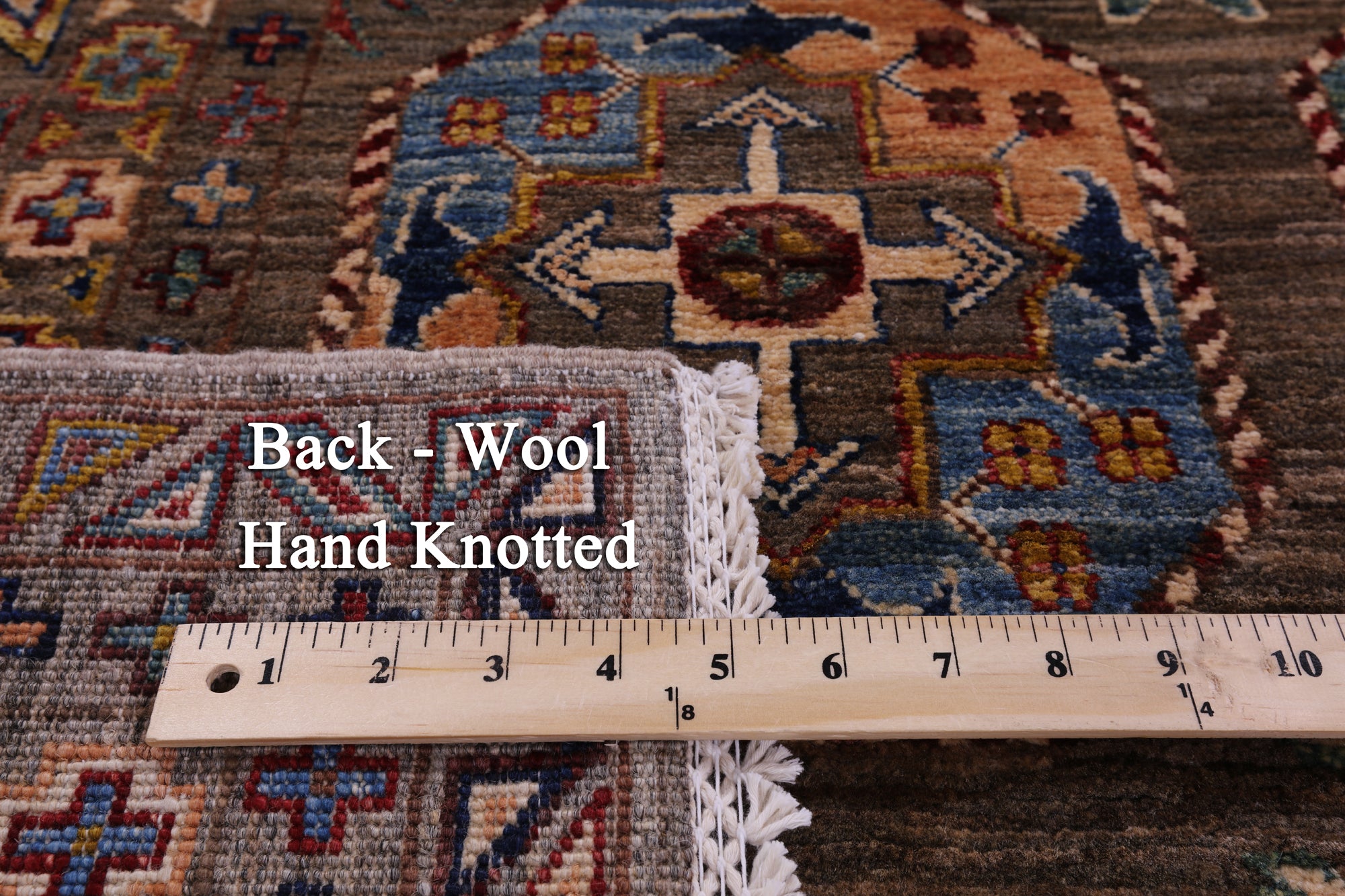 Turkmen Ersari Hand Knotted Wool Rug - 5' 6" X 9' 9" - Golden Nile