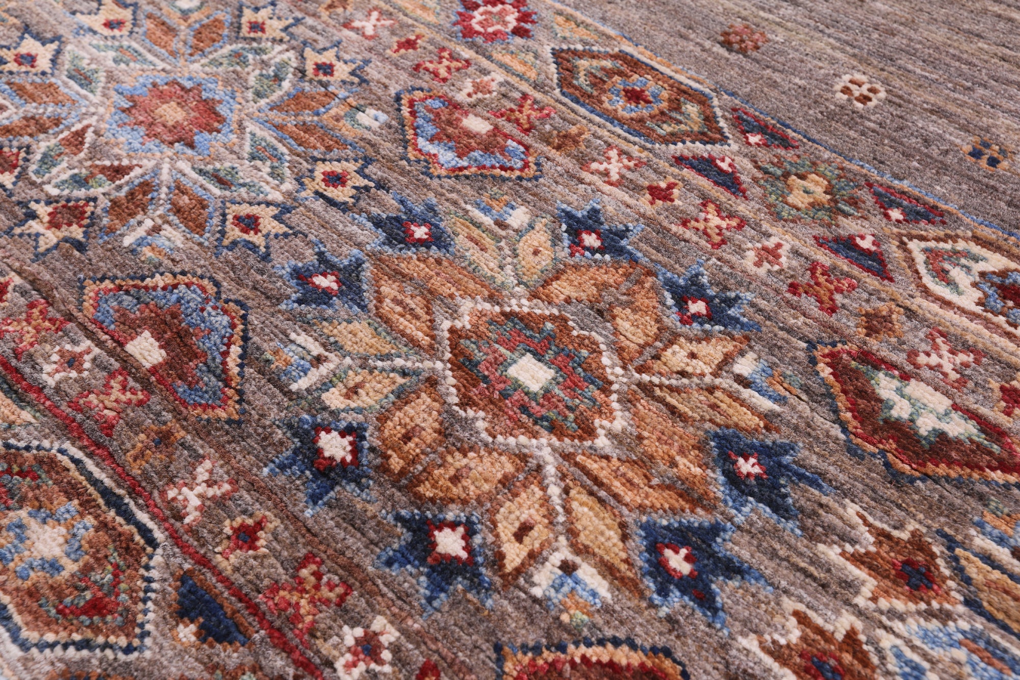 Khorjin Persian Gabbeh Hand Knotted Wool Rug - 4' 11" X 6' 5" - Golden Nile
