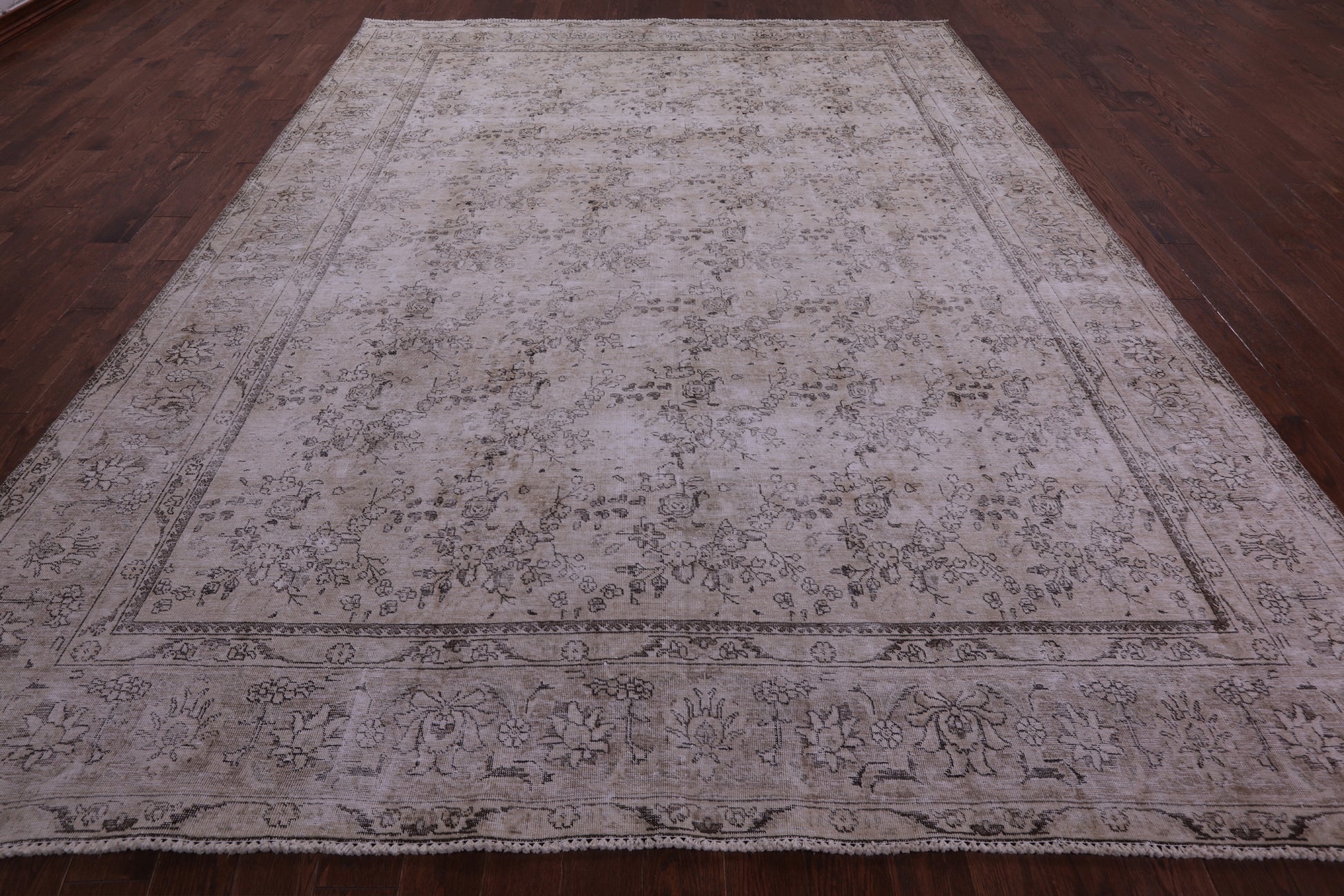 Ivory Persian Vintage White Wash Handmade Wool Rug - 9' 8" X 12' 6" - Golden Nile