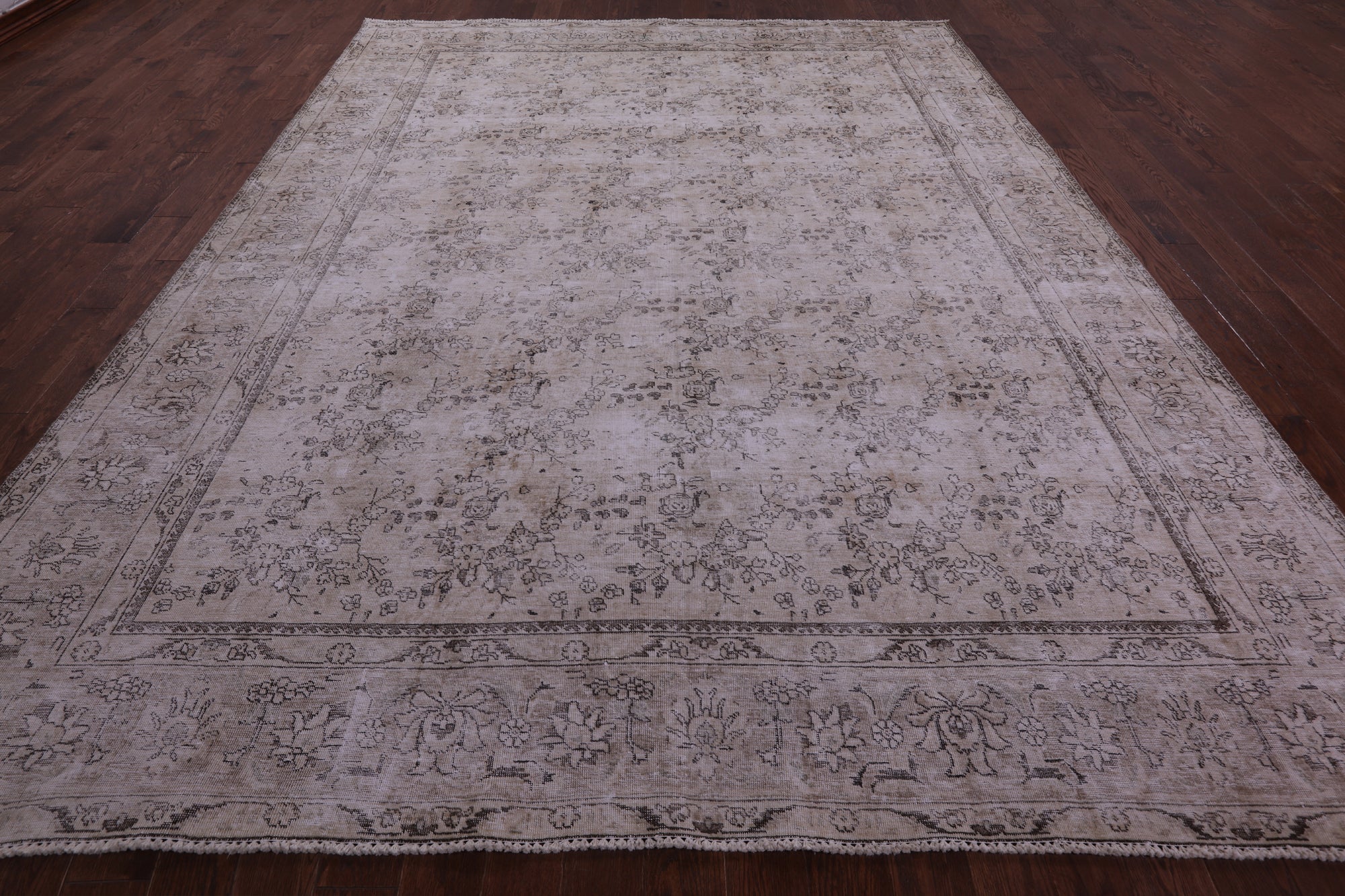 Ivory Persian Vintage White Wash Handmade Wool Rug - 9' 8" X 12' 6" - Golden Nile