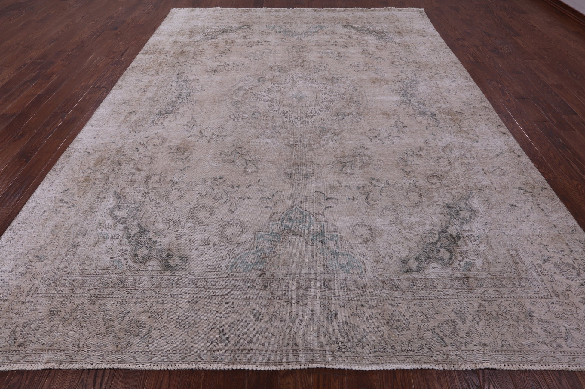 Ivory Persian Vintage White Wash Hand Knotted Wool Rug - 9' 10" X 12' 6" - Golden Nile
