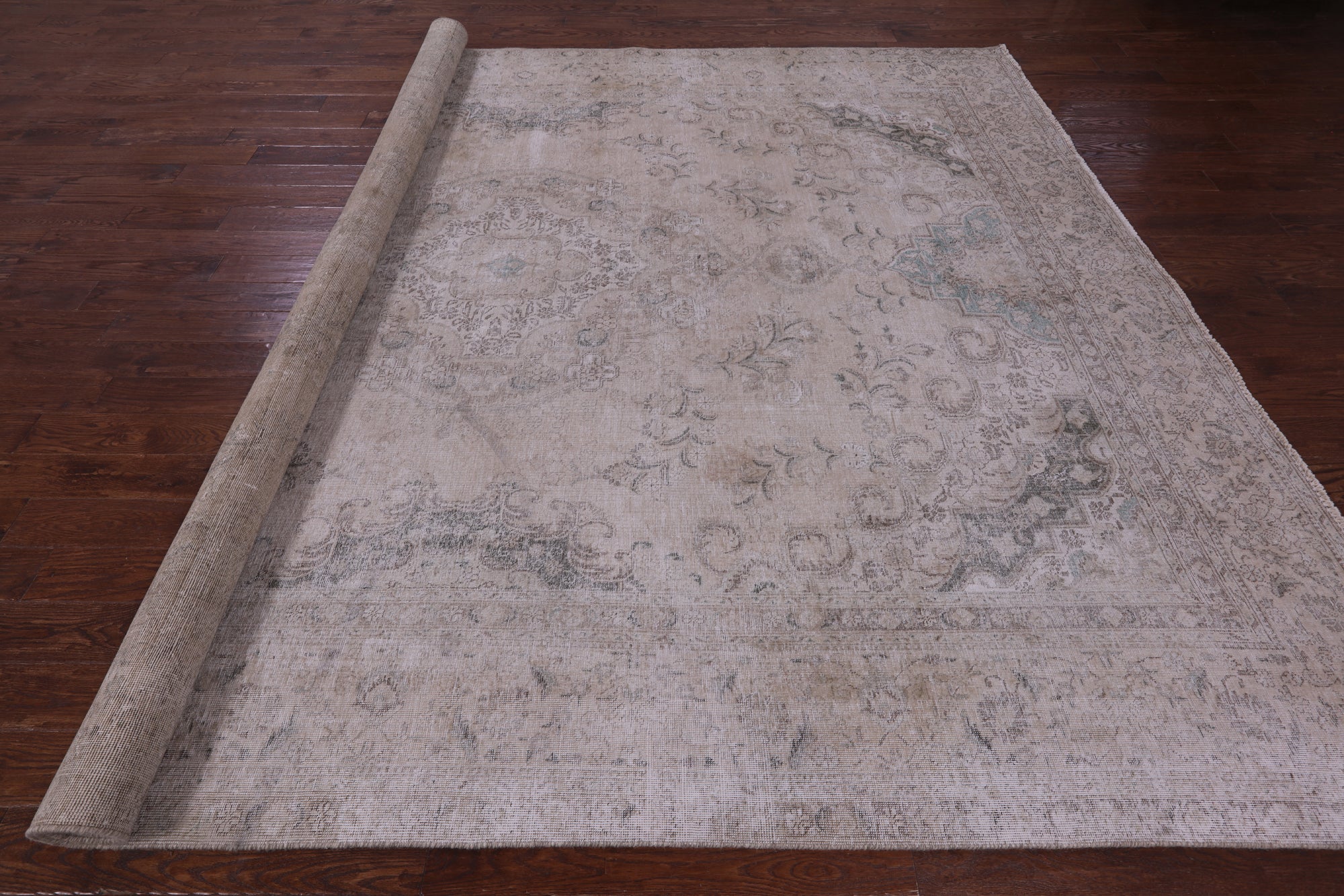 Ivory Persian Vintage White Wash Hand Knotted Wool Rug - 9' 10" X 12' 6" - Golden Nile