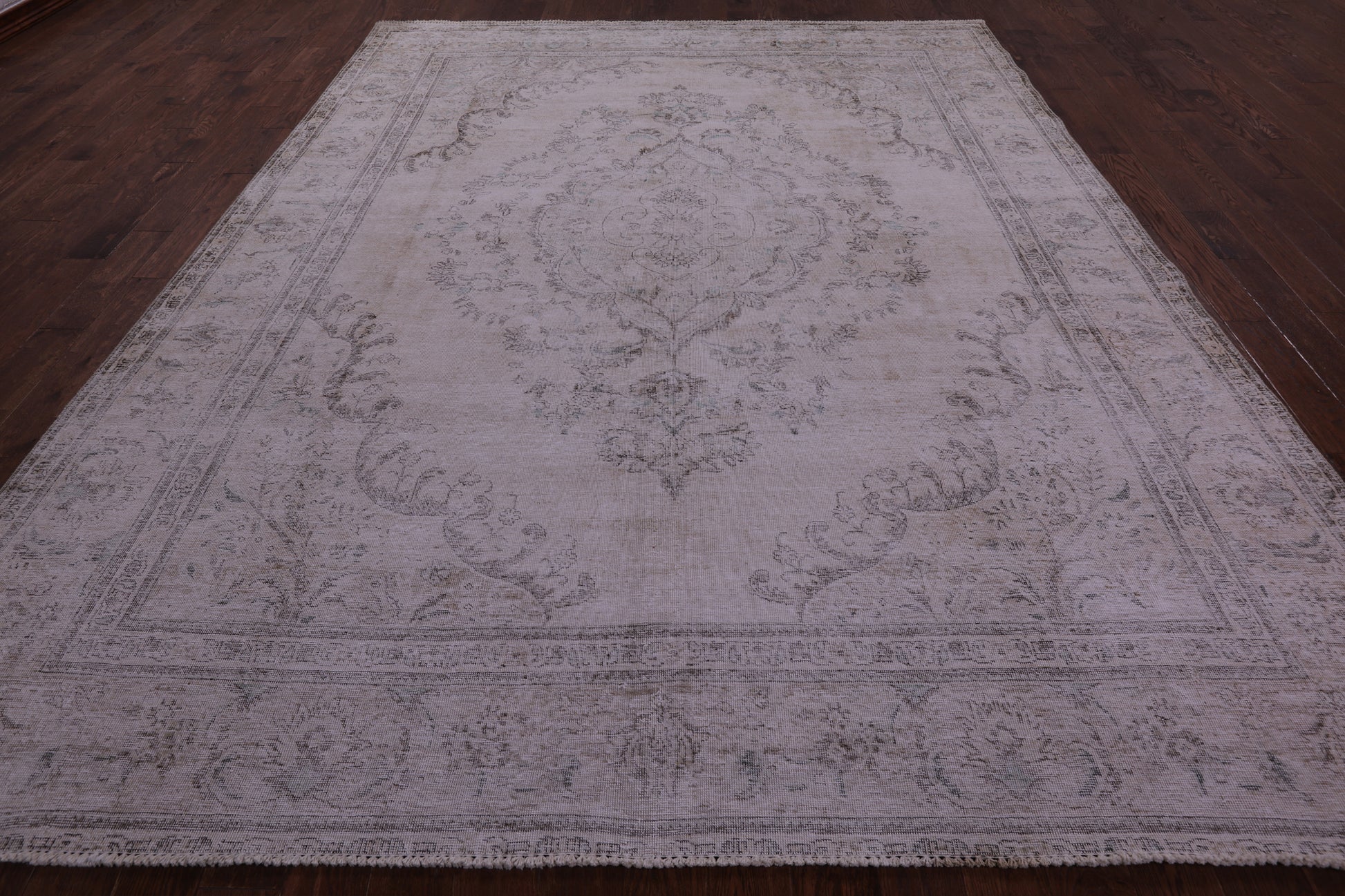 Ivory Persian Vintage White Wash Hand Knotted Wool Rug - 9' 5" X 12' 1" - Golden Nile
