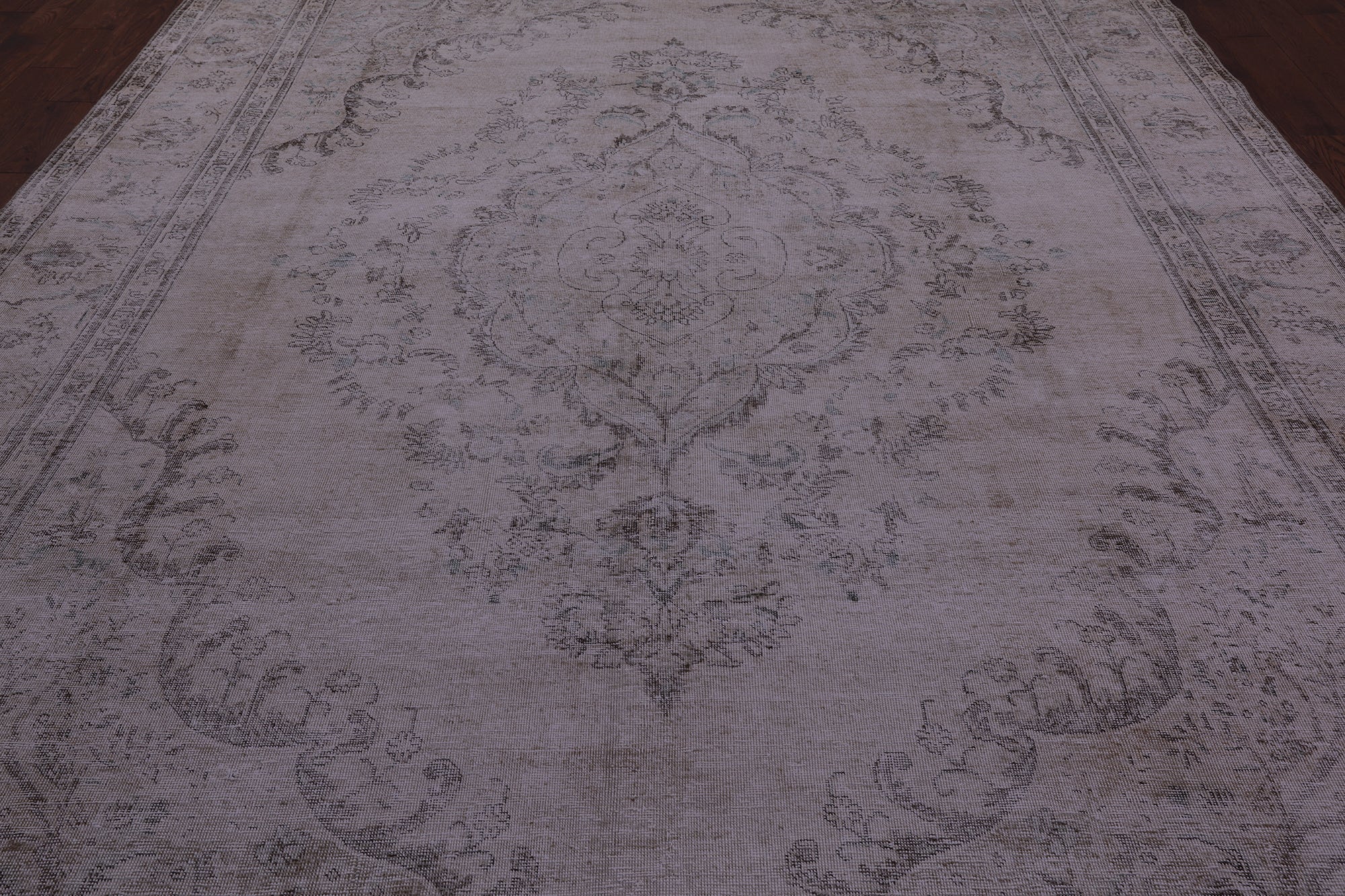 Ivory Persian Vintage White Wash Hand Knotted Wool Rug - 9' 5" X 12' 1" - Golden Nile
