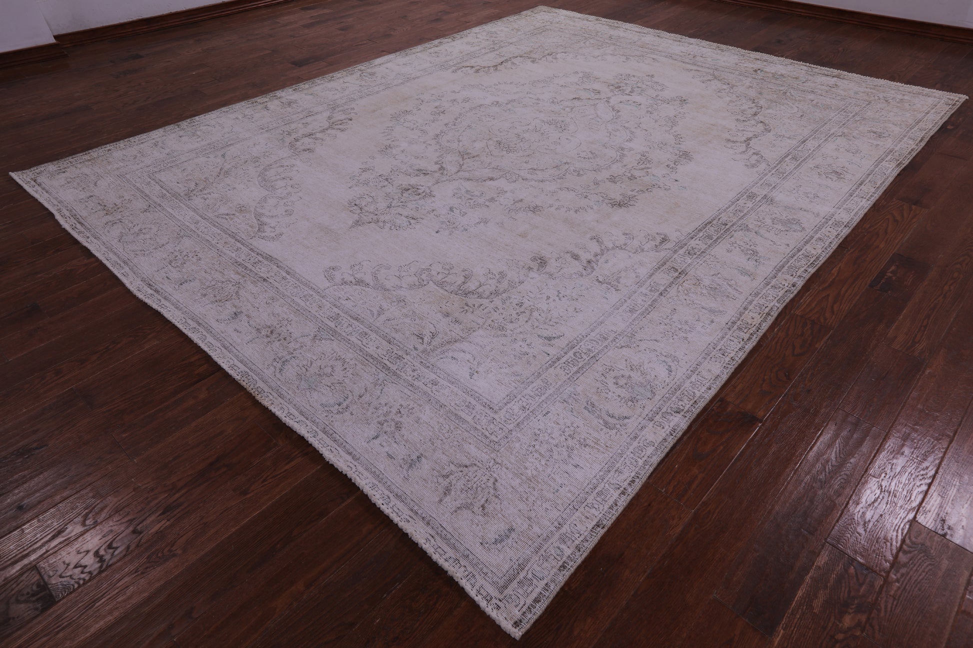 Ivory Persian Vintage White Wash Hand Knotted Wool Rug - 9' 5" X 12' 1" - Golden Nile