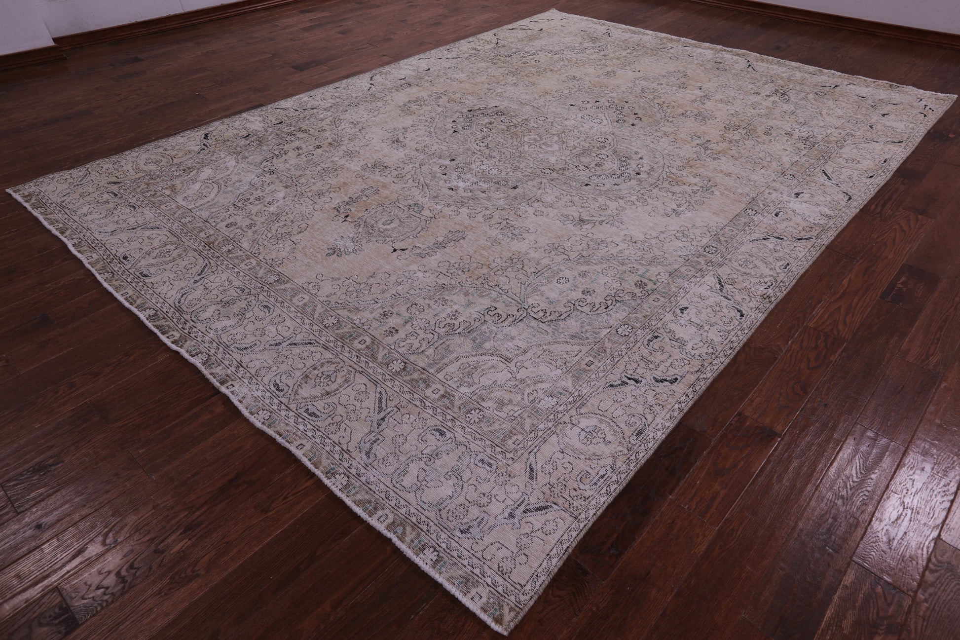 Ivory Persian Vintage White Wash Handmade Wool Rug - 8' 11" X 12' 7" - Golden Nile