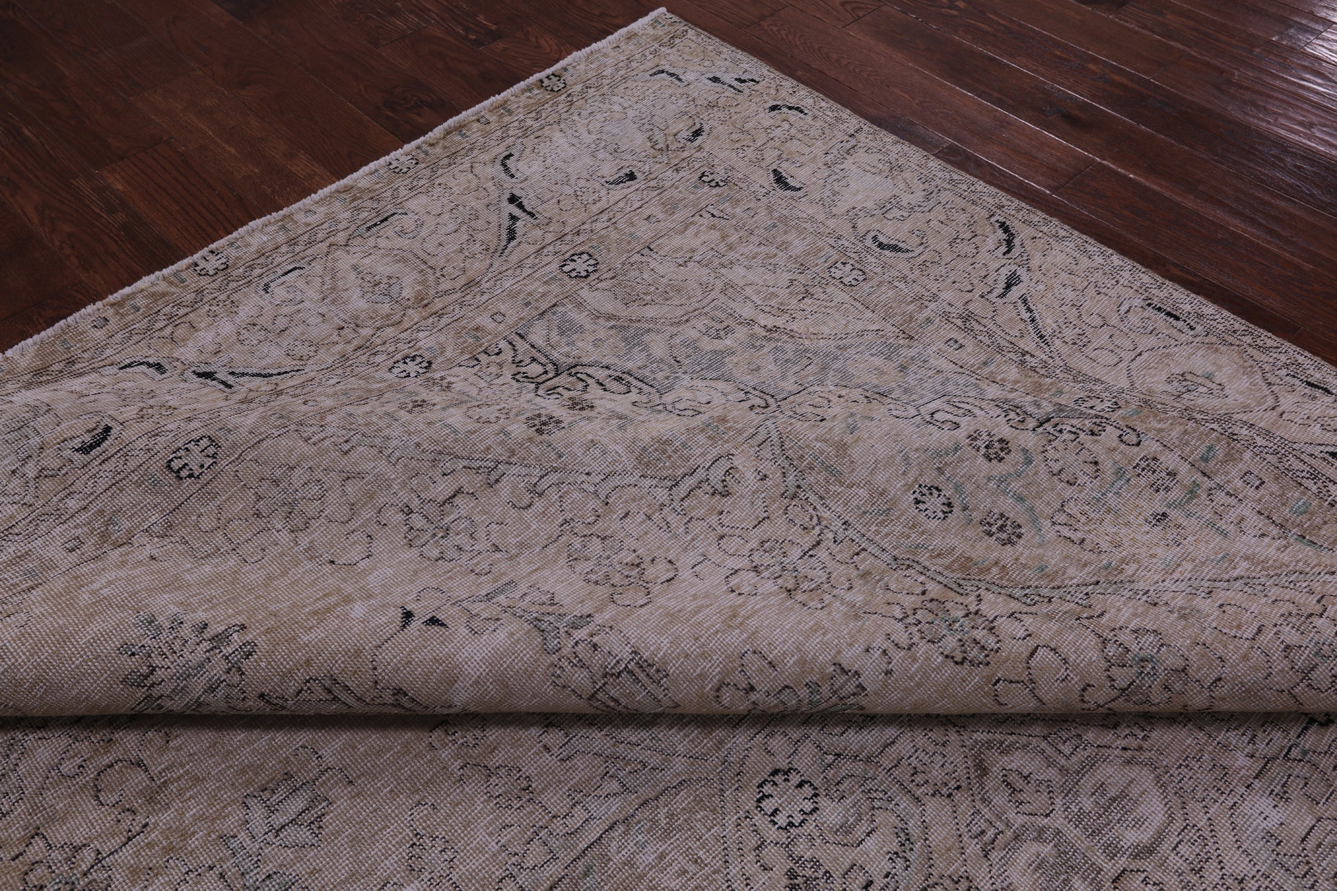 Ivory Persian Vintage White Wash Handmade Wool Rug - 8' 11" X 12' 7" - Golden Nile