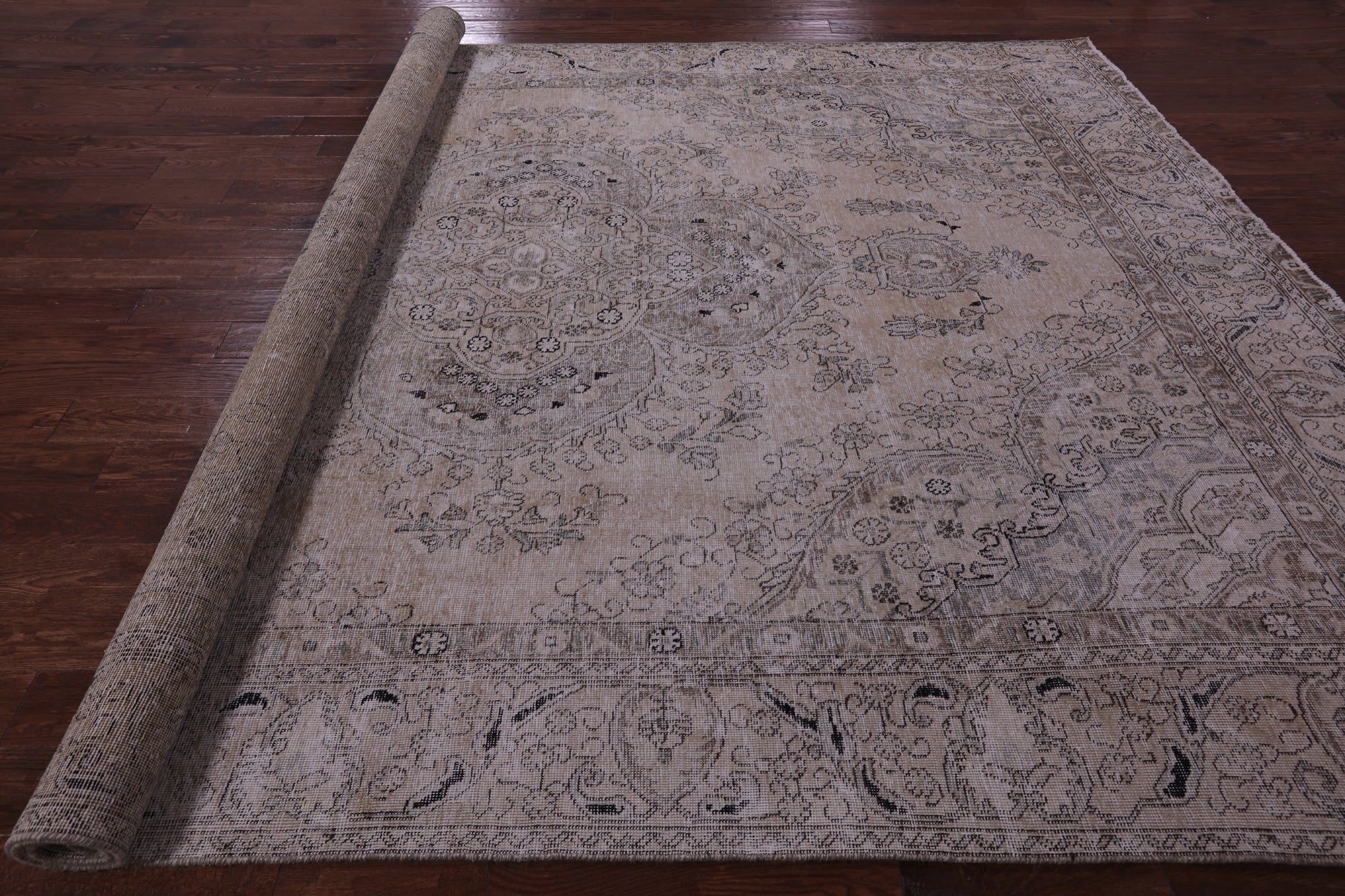Ivory Persian Vintage White Wash Handmade Wool Rug - 8' 11" X 12' 7" - Golden Nile