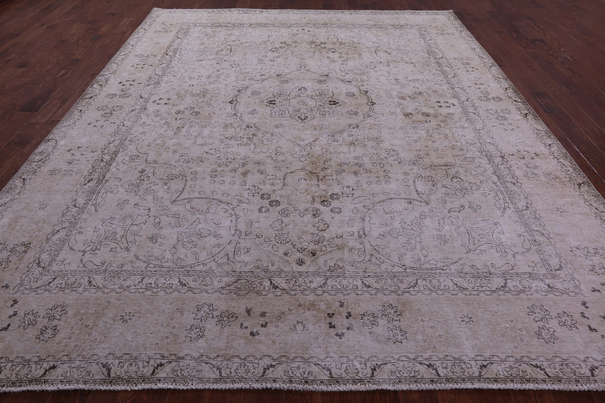 Ivory Persian Vintage White Wash Handmade Wool Rug - 9' 11" X 12' 1" - Golden Nile