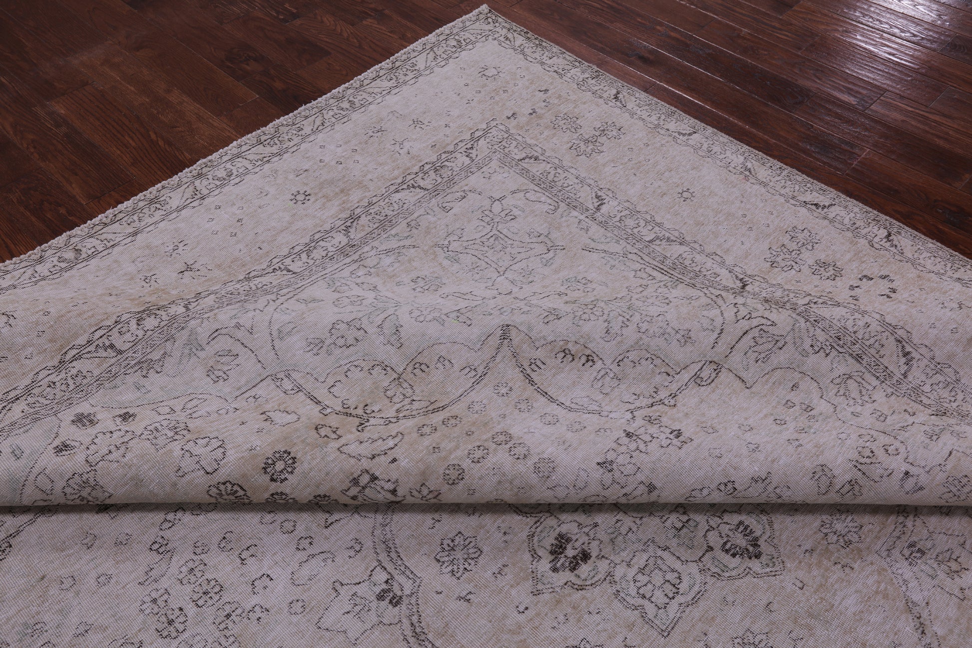 Ivory Persian Vintage White Wash Handmade Wool Rug - 9' 11" X 12' 1" - Golden Nile