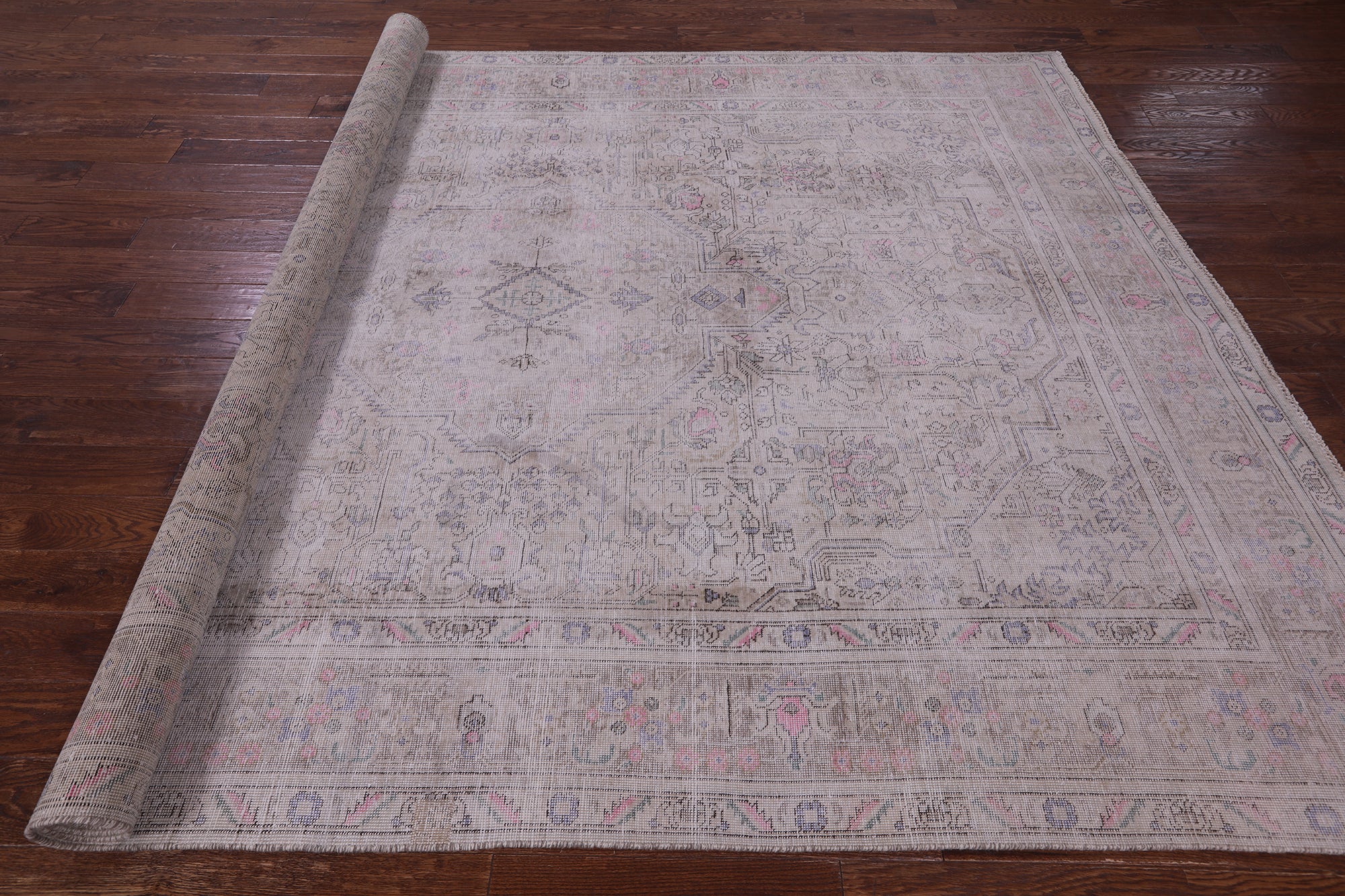 Ivory Persian Vintage White Wash Hand Knotted Wool Rug - 8' 0" X 10' 10" - Golden Nile