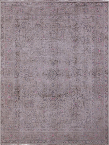 Ivory Persian Vintage White Wash Hand Knotted Wool Rug - 8' 0" X 10' 10" - Golden Nile
