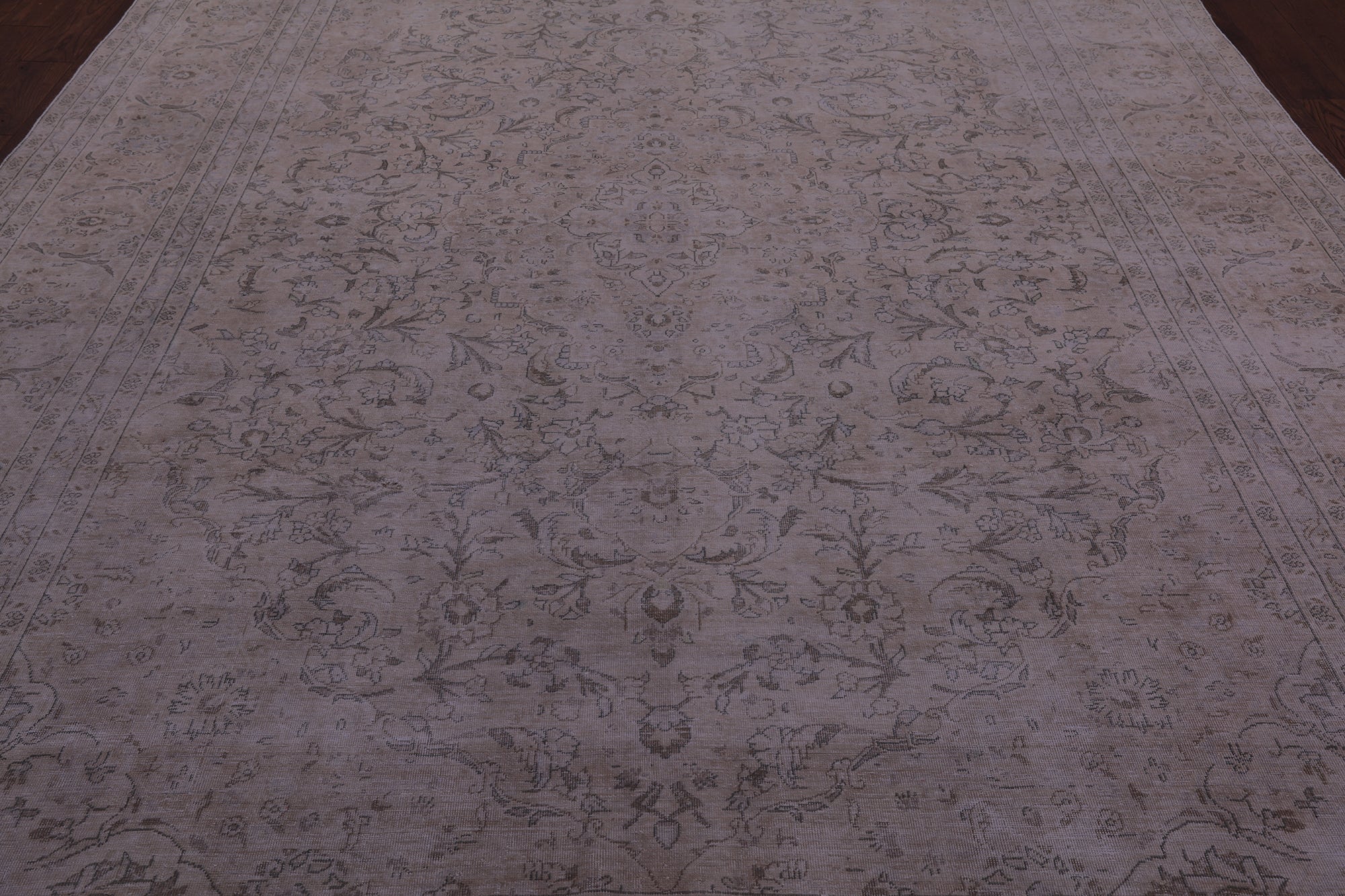 Ivory Persian Vintage White Wash Hand Knotted Wool Rug - 9' 4" X 12' 1" - Golden Nile