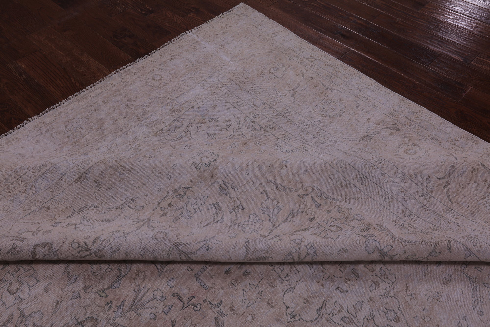Ivory Persian Vintage White Wash Hand Knotted Wool Rug - 9' 4" X 12' 1" - Golden Nile