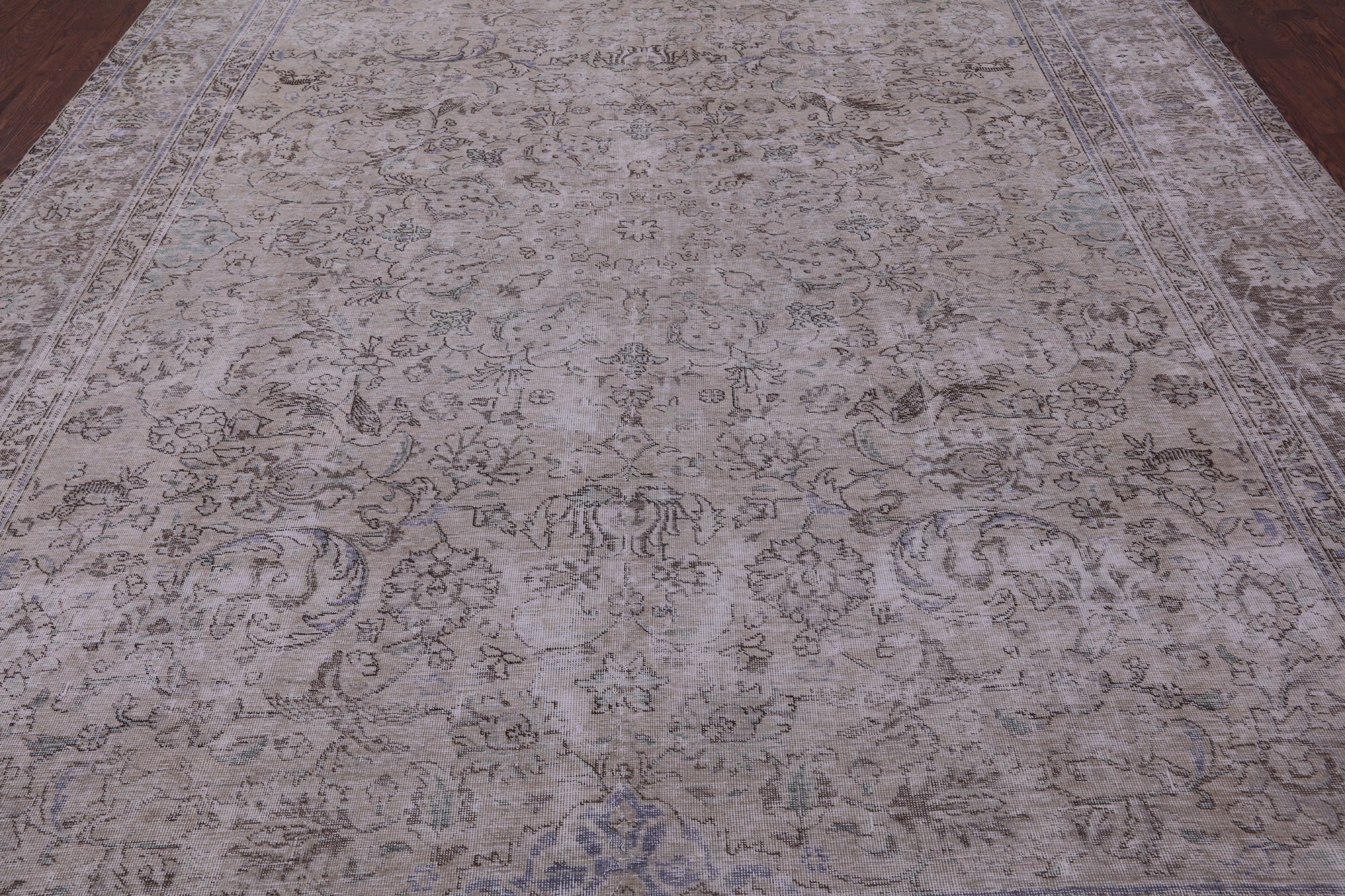 Ivory Persian Vintage White Wash Hand Knotted Wool Rug - 9' 8" X 12' 0" - Golden Nile