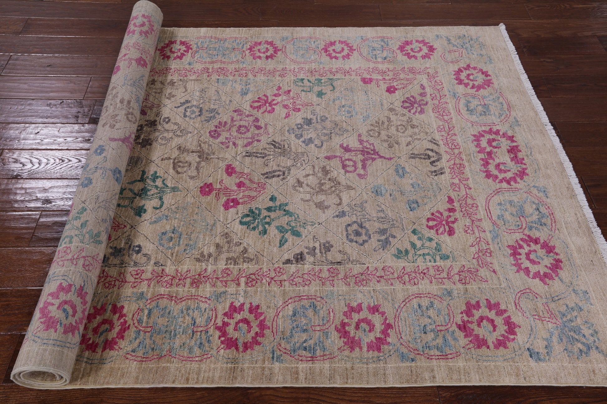 Ivory William Morris Hand Knotted Wool Area Rug - 5' 0" X 7' 9" - Golden Nile