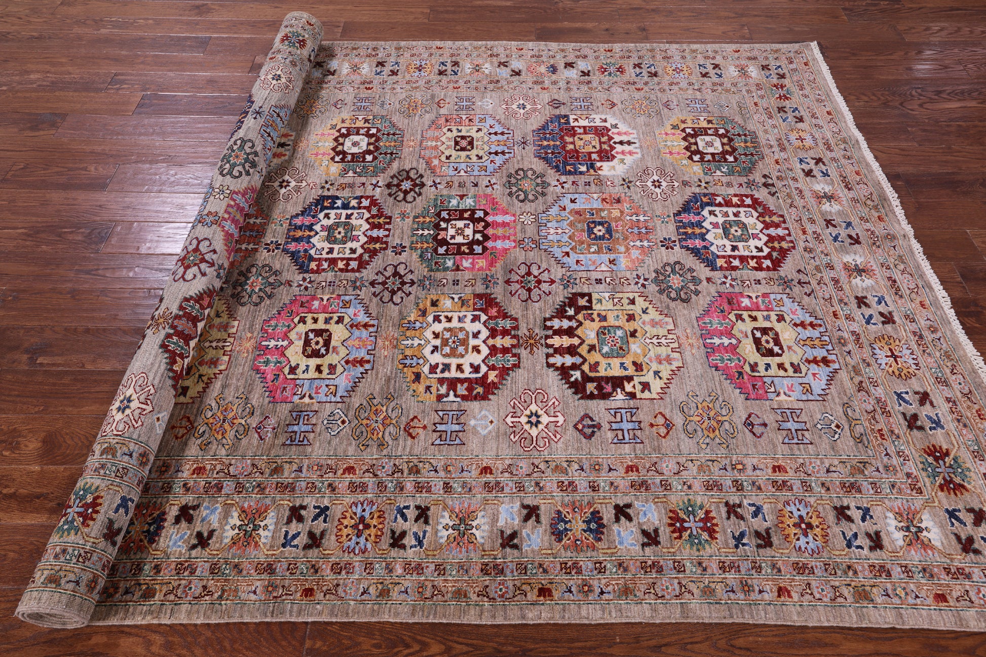 Turkmen Ersari Hand Knotted Wool Rug - 6' 10" X 9' 7" - Golden Nile