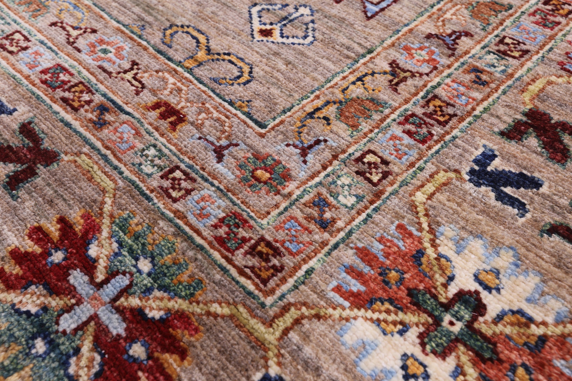 Turkmen Ersari Hand Knotted Wool Rug - 6' 10" X 9' 7" - Golden Nile