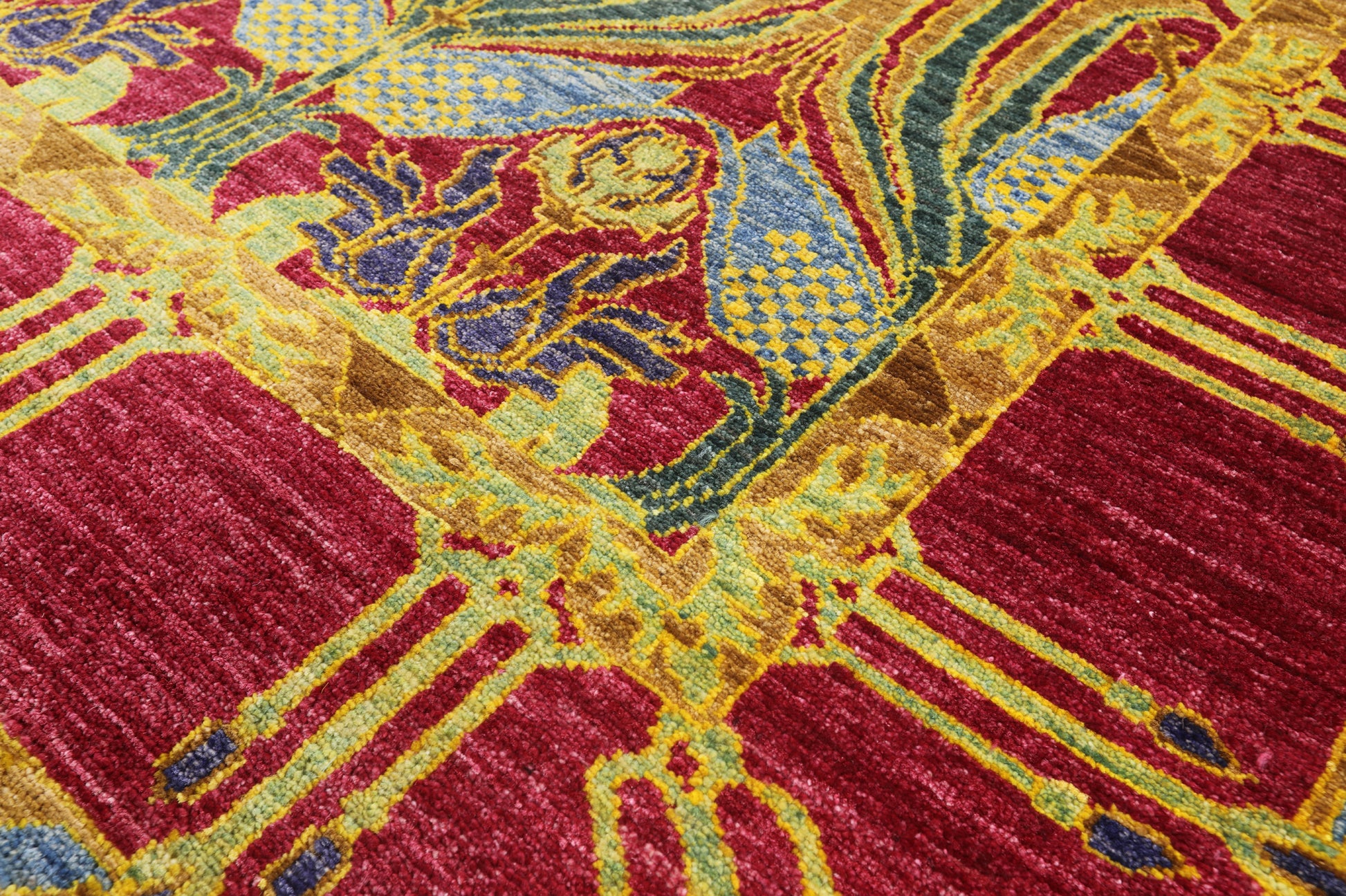 William Morris Hand Knotted Wool Area Rug - 6' 2" X 8' 10" - Golden Nile