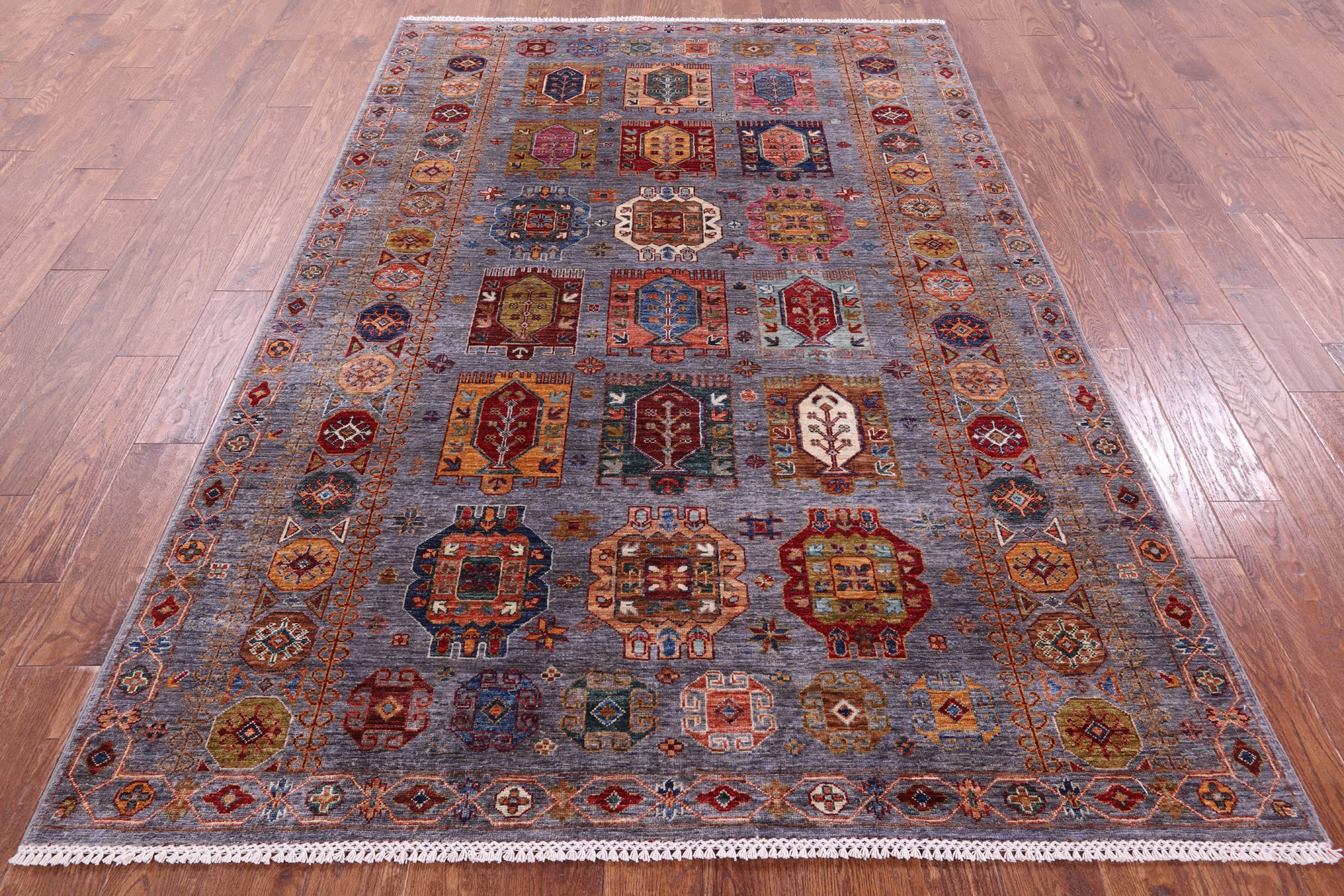 Turkmen Ersari Hand Knotted Wool Rug - 5' 6" X 8' 5" - Golden Nile