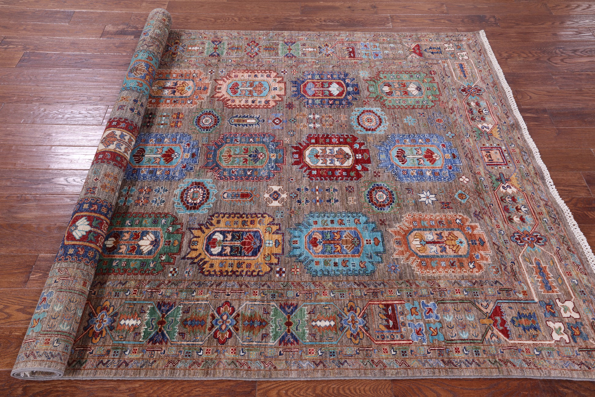 Turkmen Ersari Hand Knotted Wool Rug - 5' 10" X 7' 10" - Golden Nile