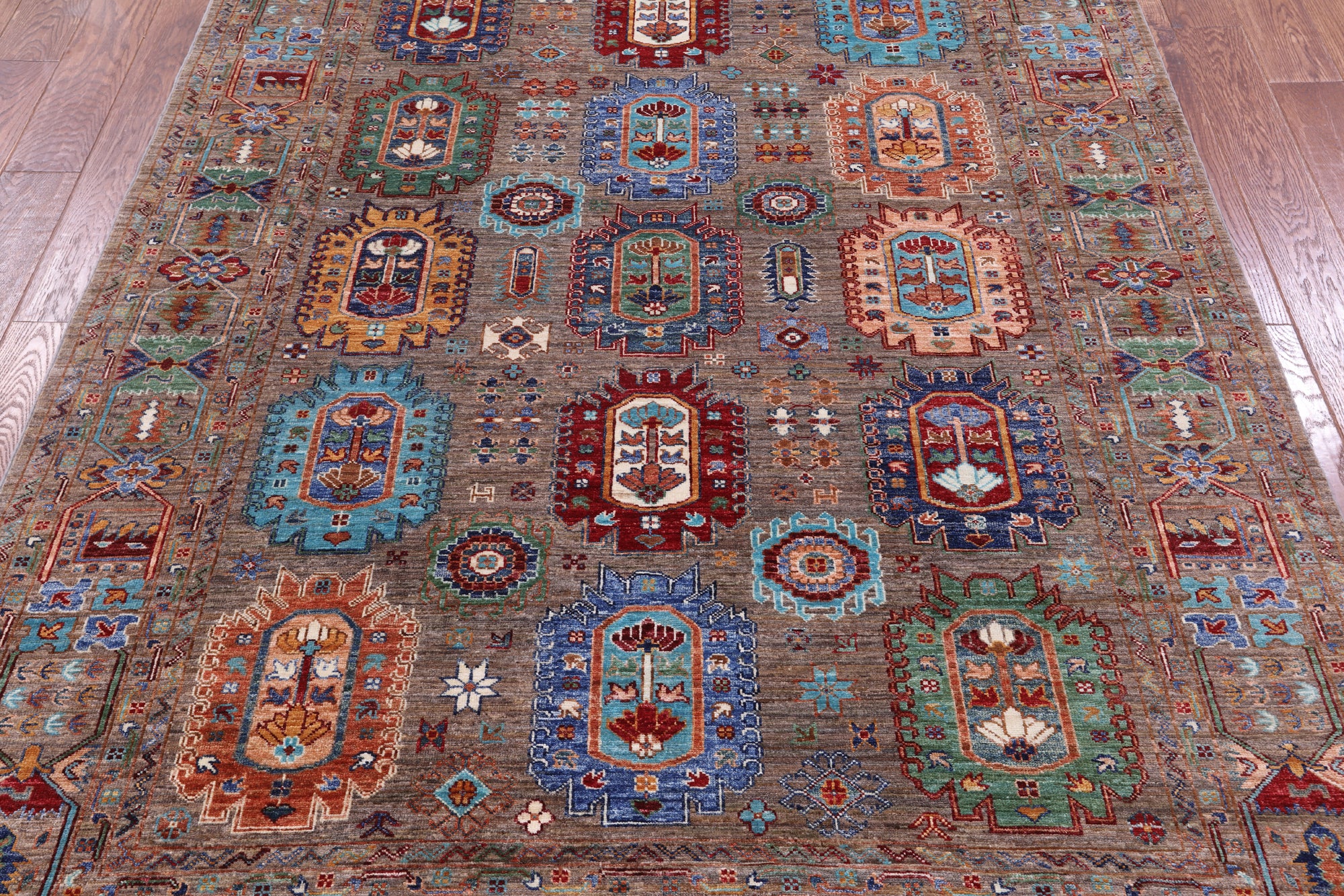 Turkmen Ersari Hand Knotted Wool Rug - 5' 10" X 7' 10" - Golden Nile