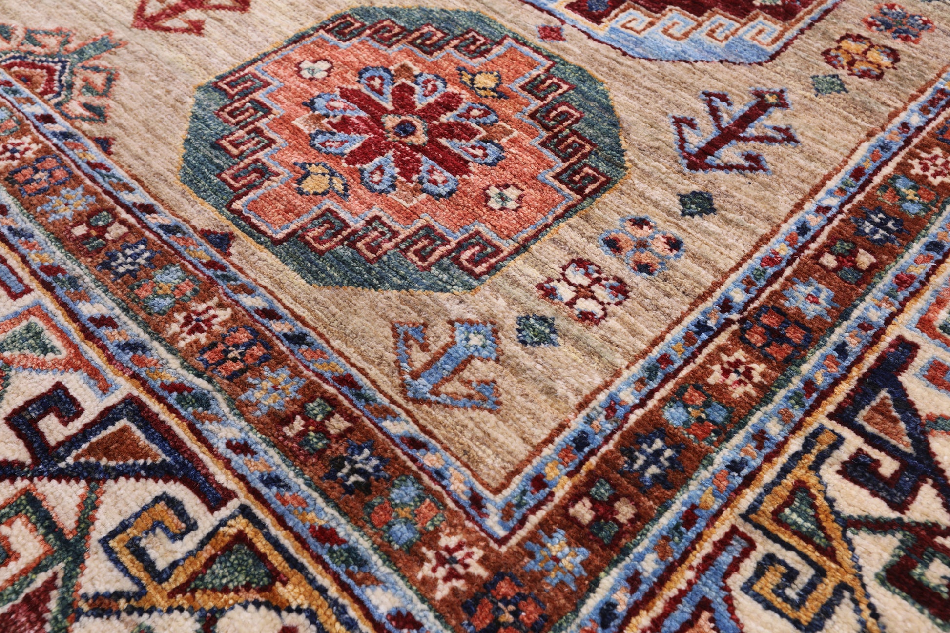 Turkmen Ersari Hand Knotted Wool Rug - 5' 7" X 8' 0" - Golden Nile