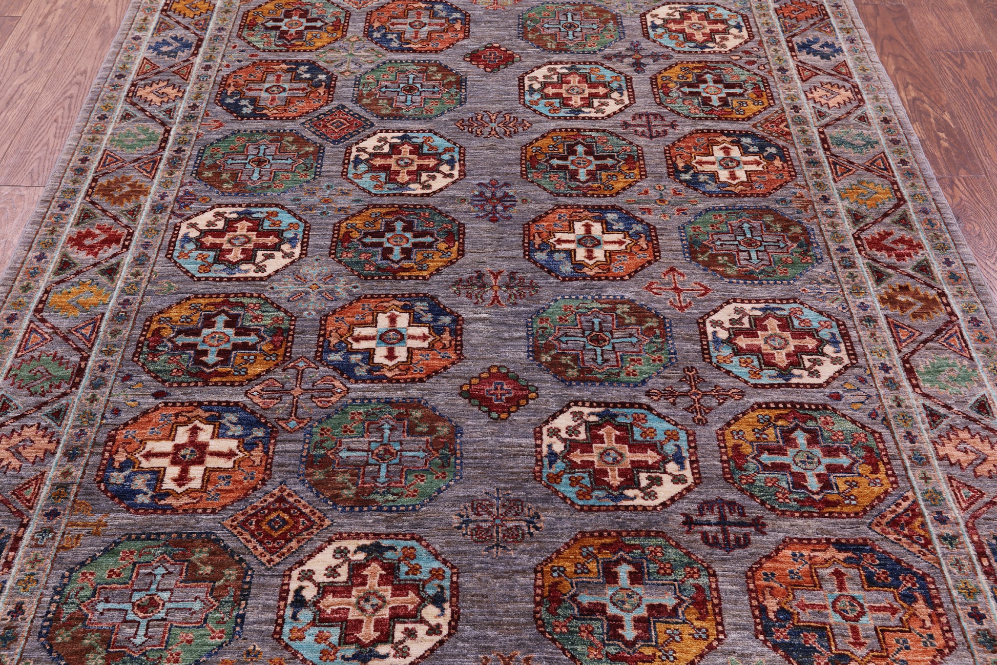 Turkmen Ersari Hand Knotted Wool Rug - 5' 2" X 6' 7" - Golden Nile