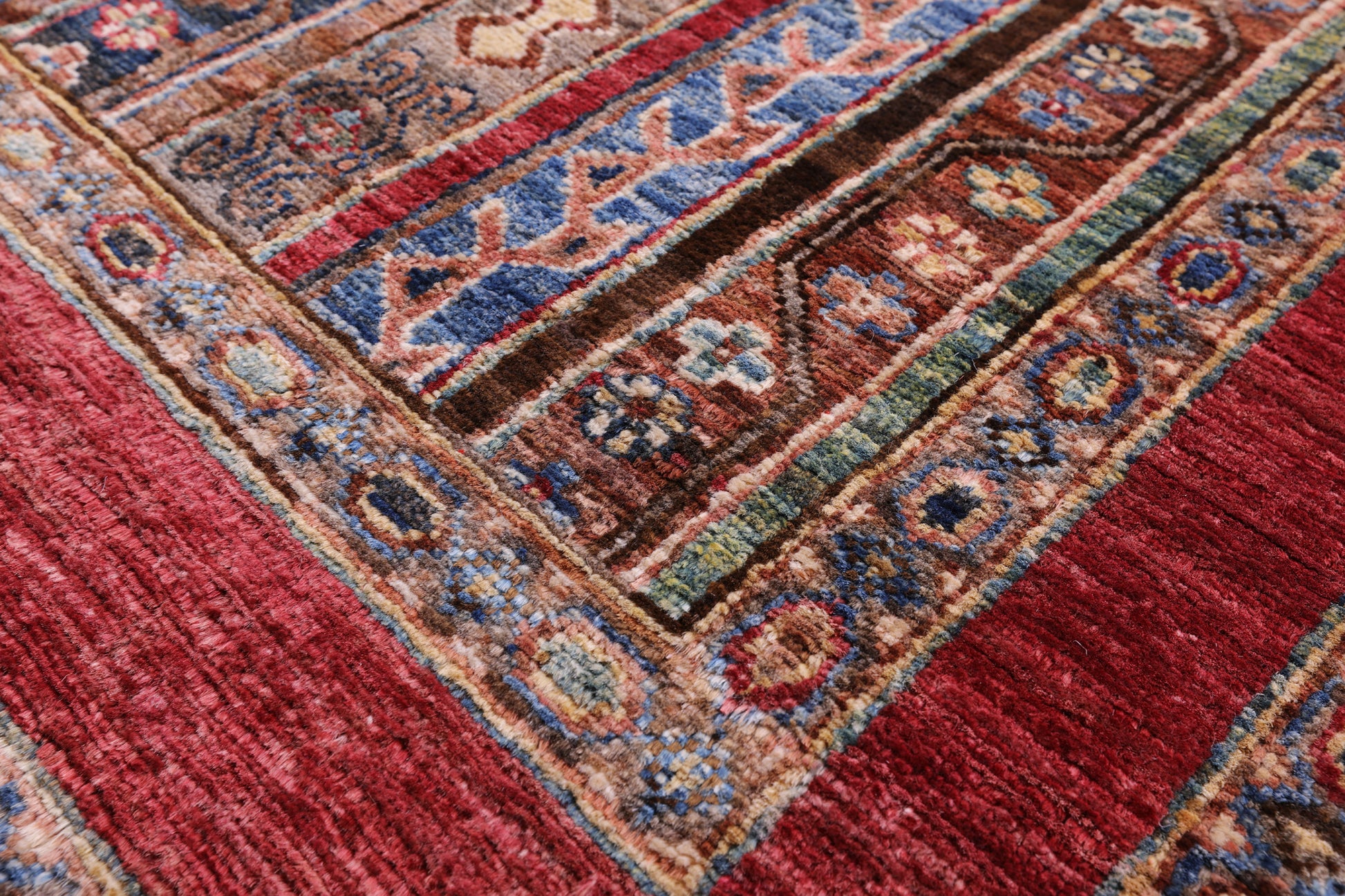 Shall Persian Gabbeh Handmade Wool Rug - 3' 3" X 4' 9" - Golden Nile