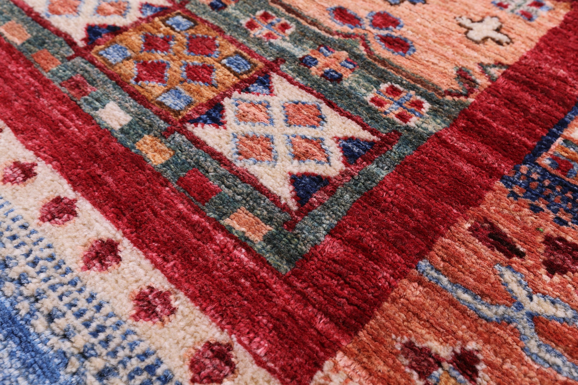 Tribal Persian Gabbeh Hand Knotted Wool Rug - 3' 6" X 4' 8" - Golden Nile