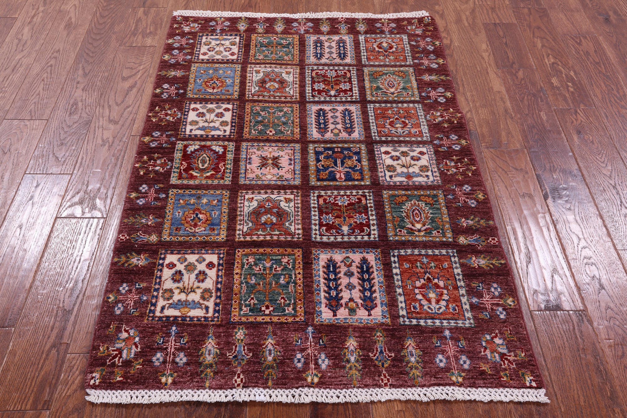 Garden Design Persian Handmade Wool Rug - 3' 1" X 4' 7" - Golden Nile