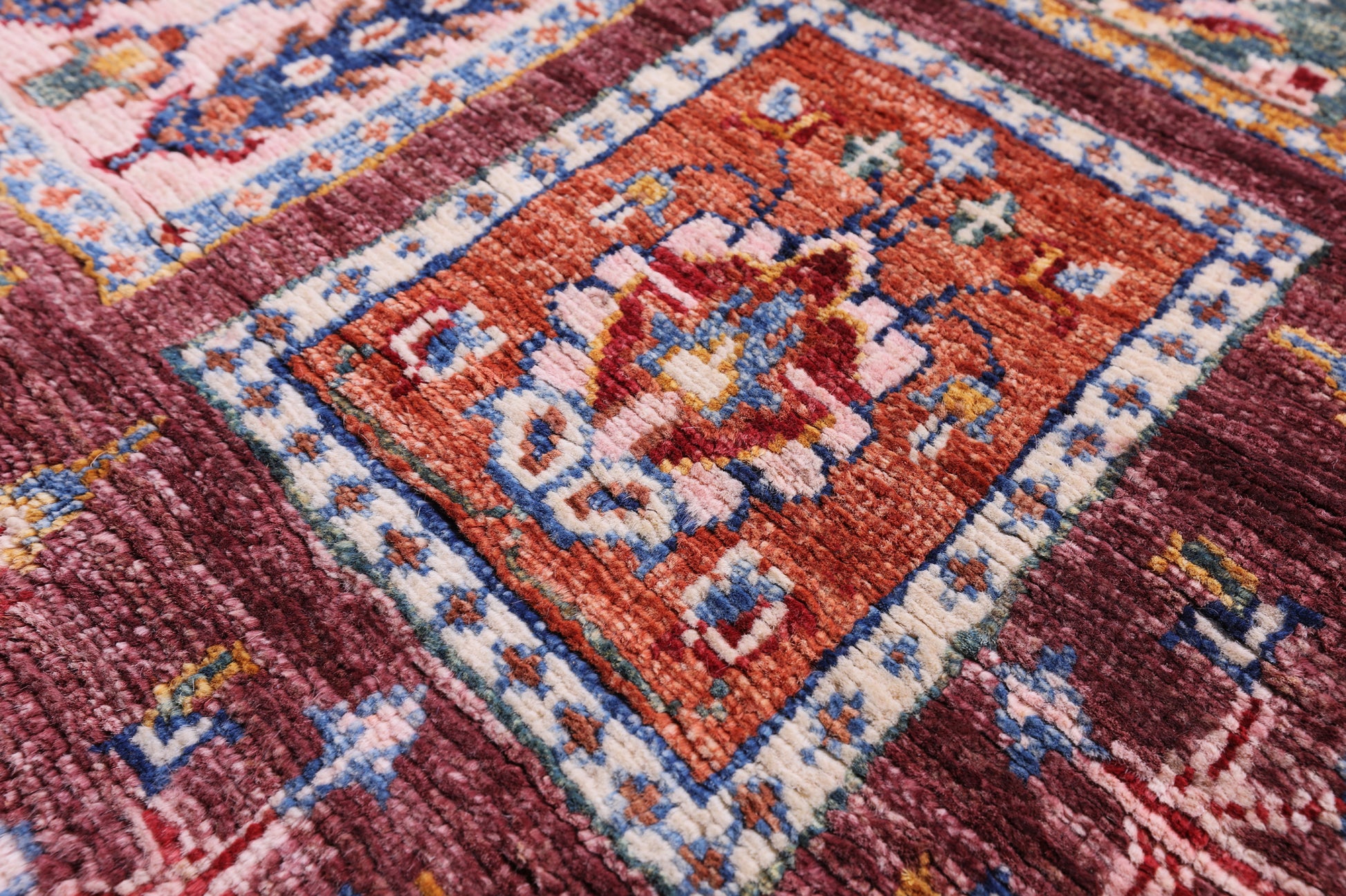 Garden Design Persian Handmade Wool Rug - 3' 1" X 4' 7" - Golden Nile