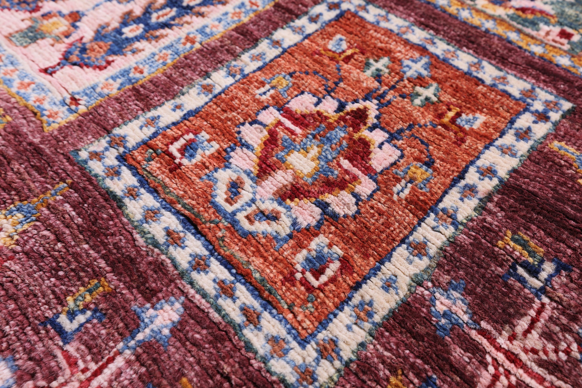 Garden Design Persian Handmade Wool Rug - 3' 1" X 4' 7" - Golden Nile