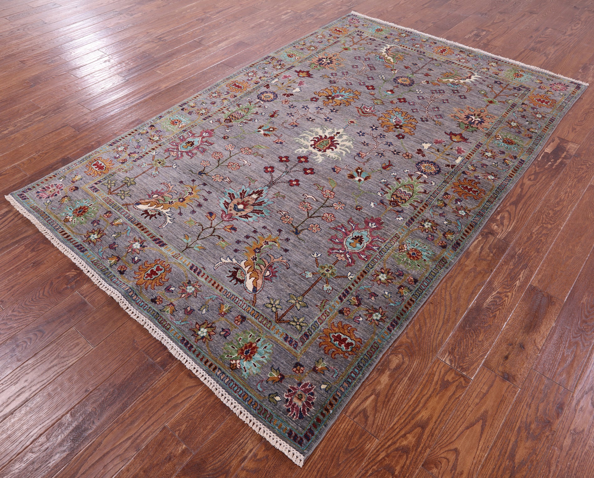 Grey Peshawar Hand Knotted Wool Rug - 5' 8" X 8' 8" - Golden Nile